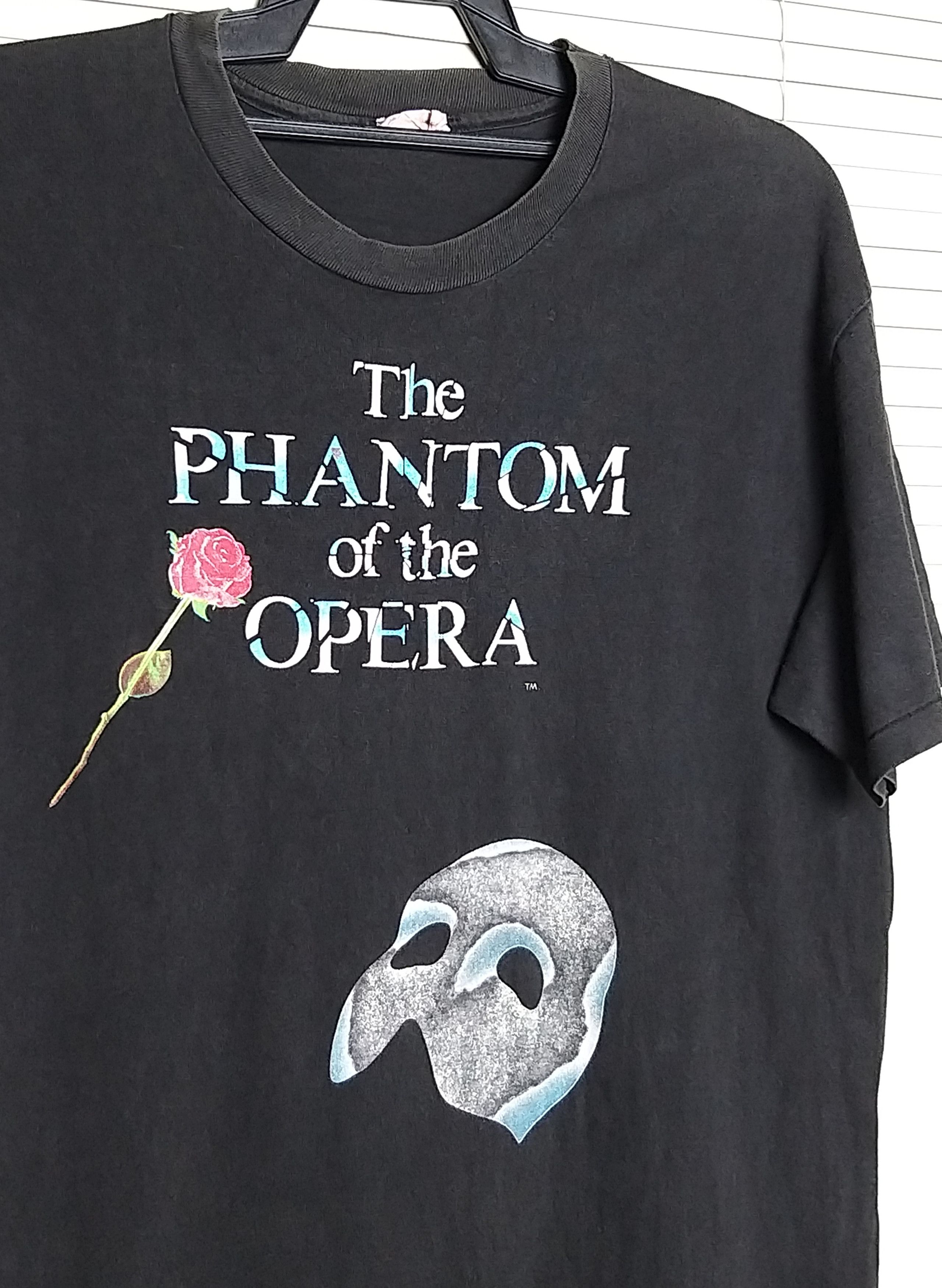 Vintage VINTAGE 90'S THE PHANTOM OF THE OPERA "TRAVIS SCOTT" T SHIRT Size US L / EU 52-54 / 3 - 5 Thumbnail