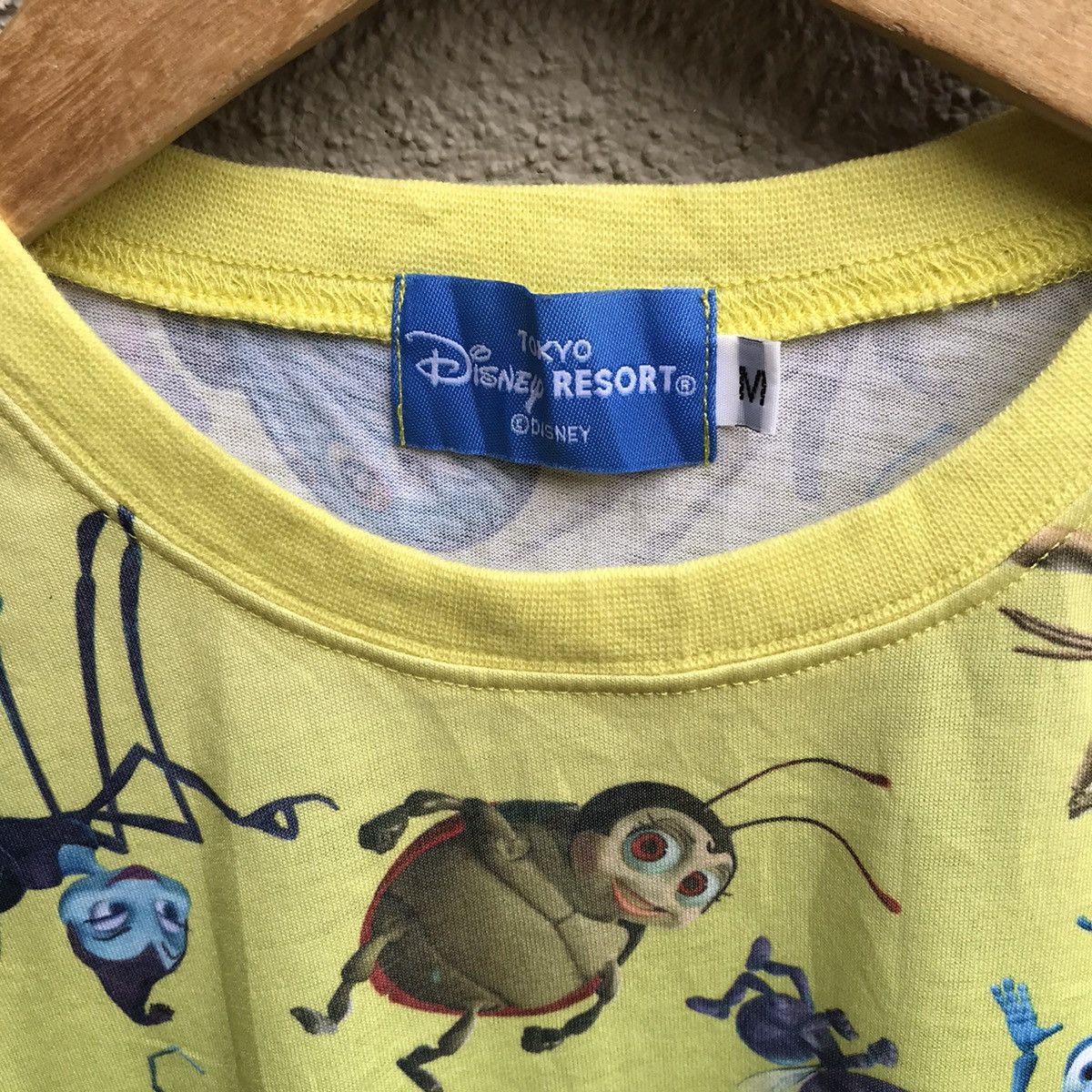 Vintage Vintage A BUGS LIFE movie all over print disney toy story Size US M / EU 48-50 / 2 - 4 Thumbnail