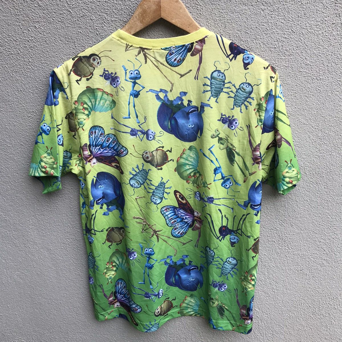 Vintage Vintage A BUGS LIFE movie all over print disney toy story Size US M / EU 48-50 / 2 - 3 Thumbnail