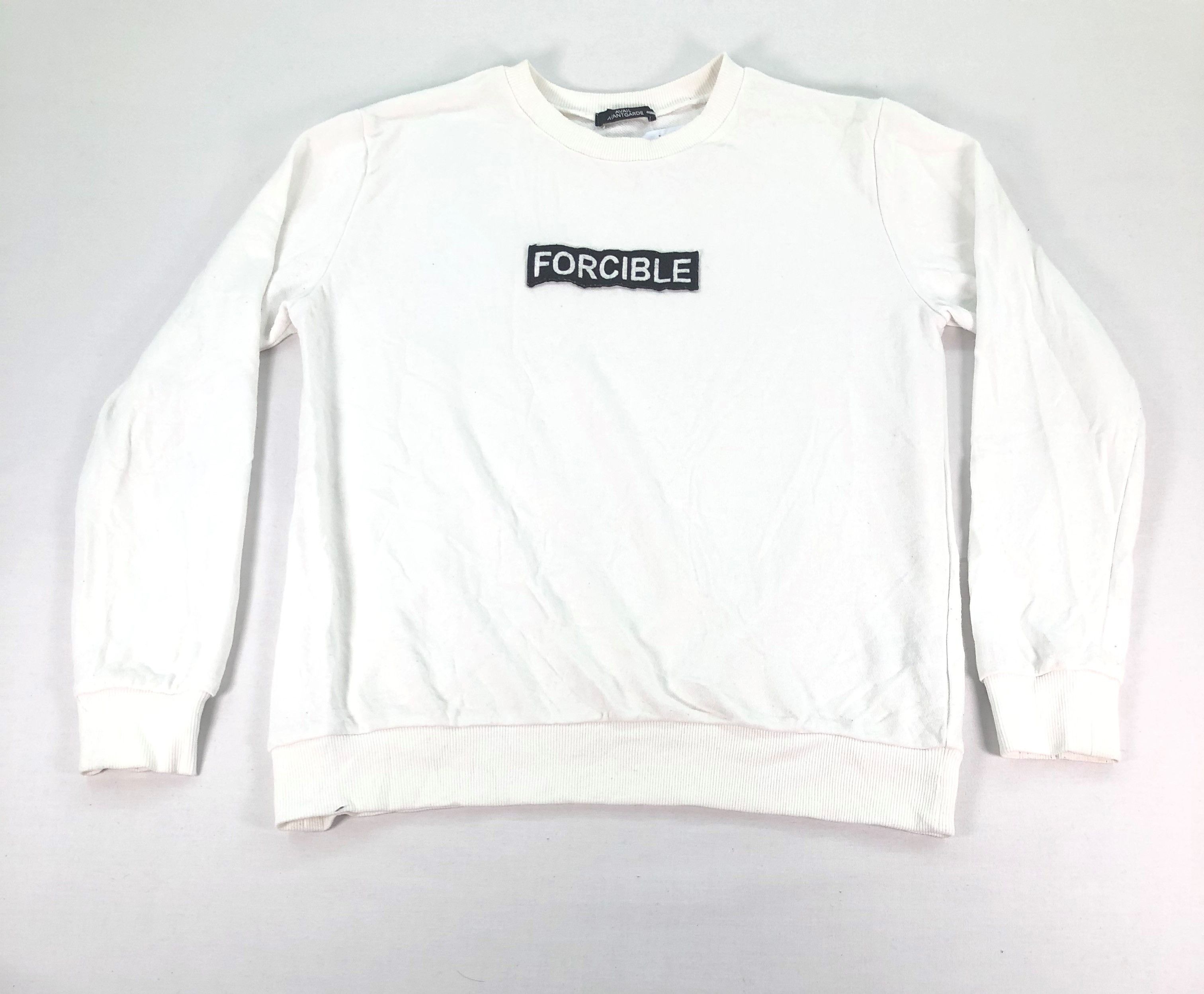 Avail Avant Garde Sweatshirt Pull Over