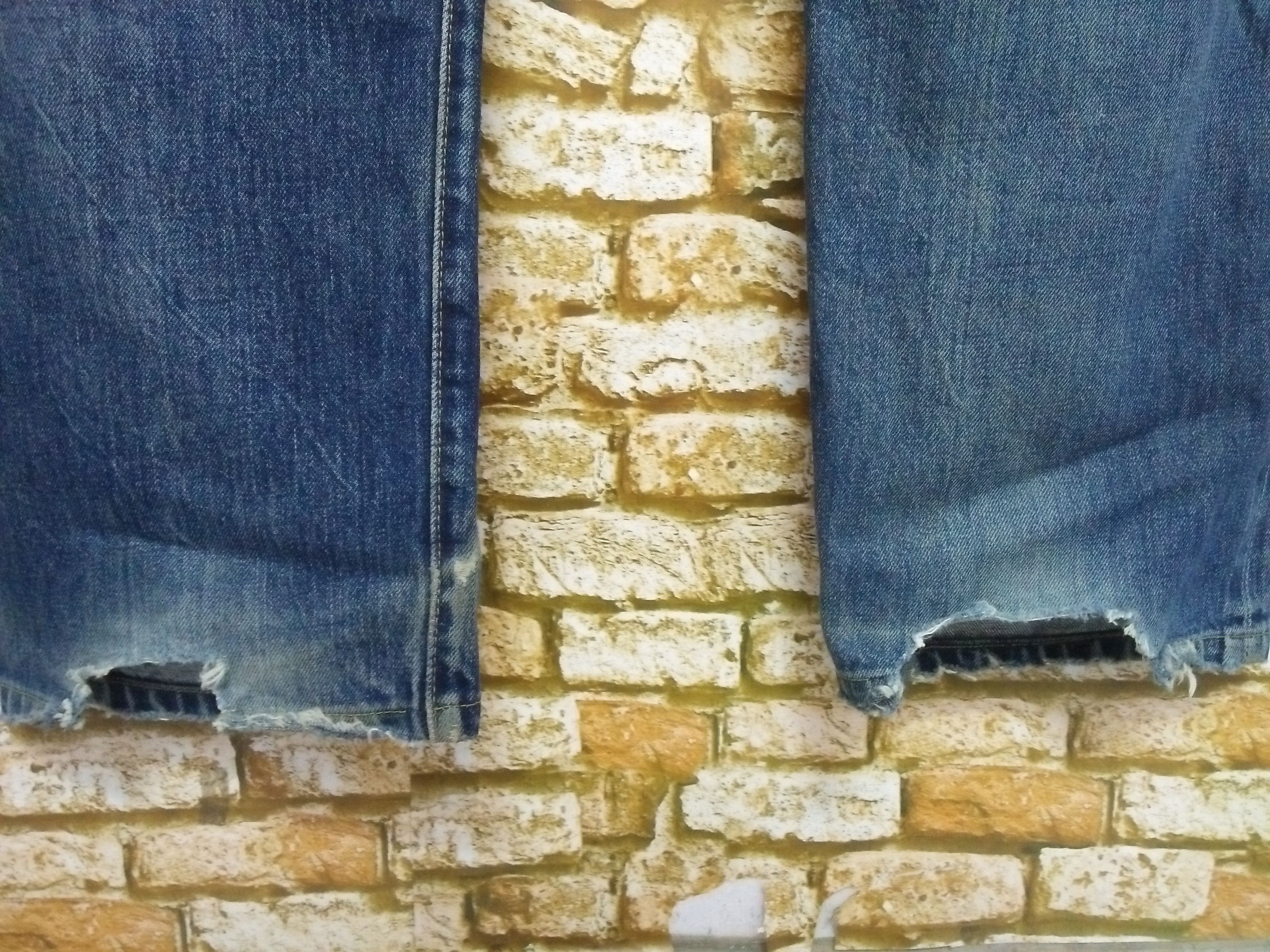 Levi's 90s LEVIS 501XX BIG E DISTRESSED SELVEDGE 555 USA (B102) Size US 30 / EU 46 - 9 Thumbnail