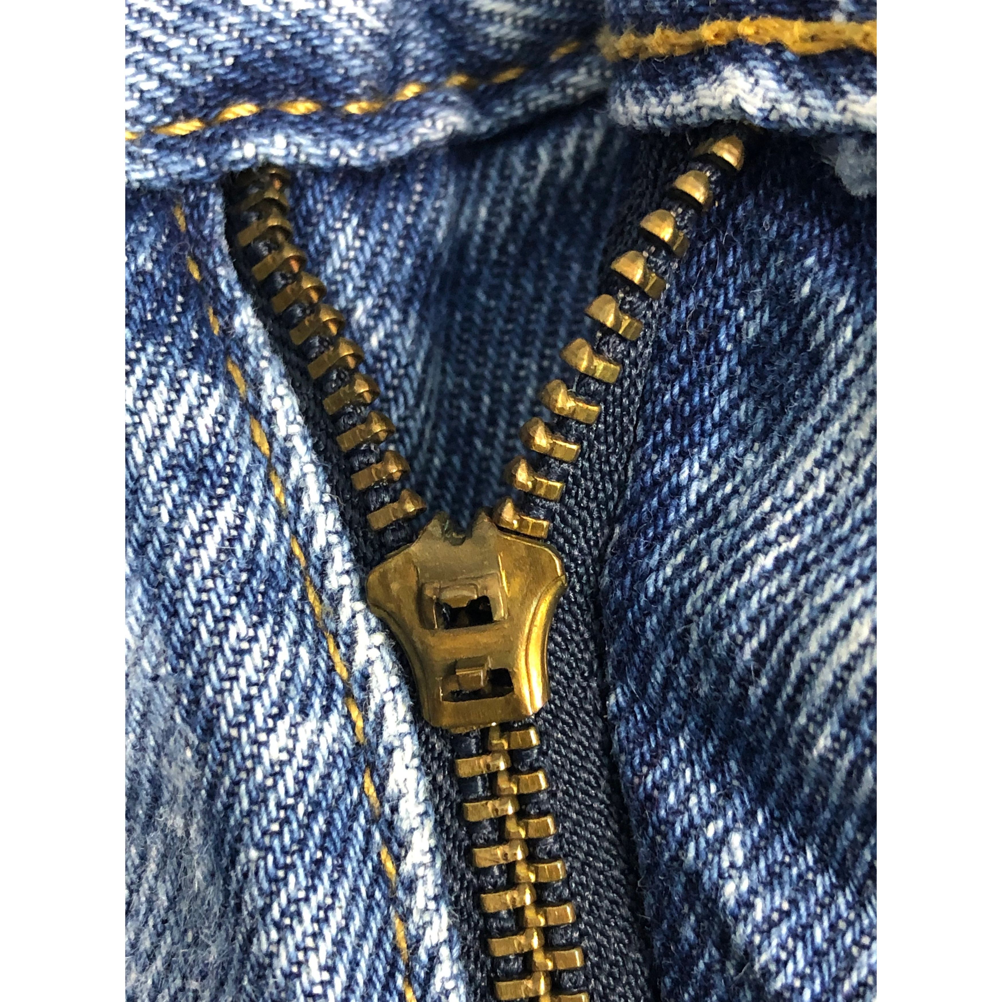 Levi's Vintage Levis 505 Jeans Lightwash DP0539 Size US 39 - 8 Thumbnail