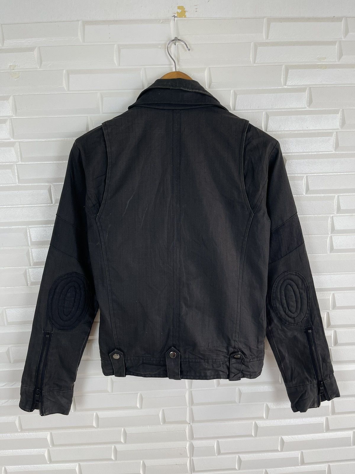 GOSTAR DE FUGA Vintage Avant Garde Line Designer FUGA Brand Size US S / EU 44-46 / 1 - 2 Thumbnail