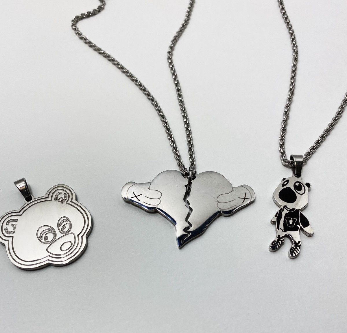 Vintage Graduation bear Kanye donda necklace Size ONE SIZE - 1 Thumbnail