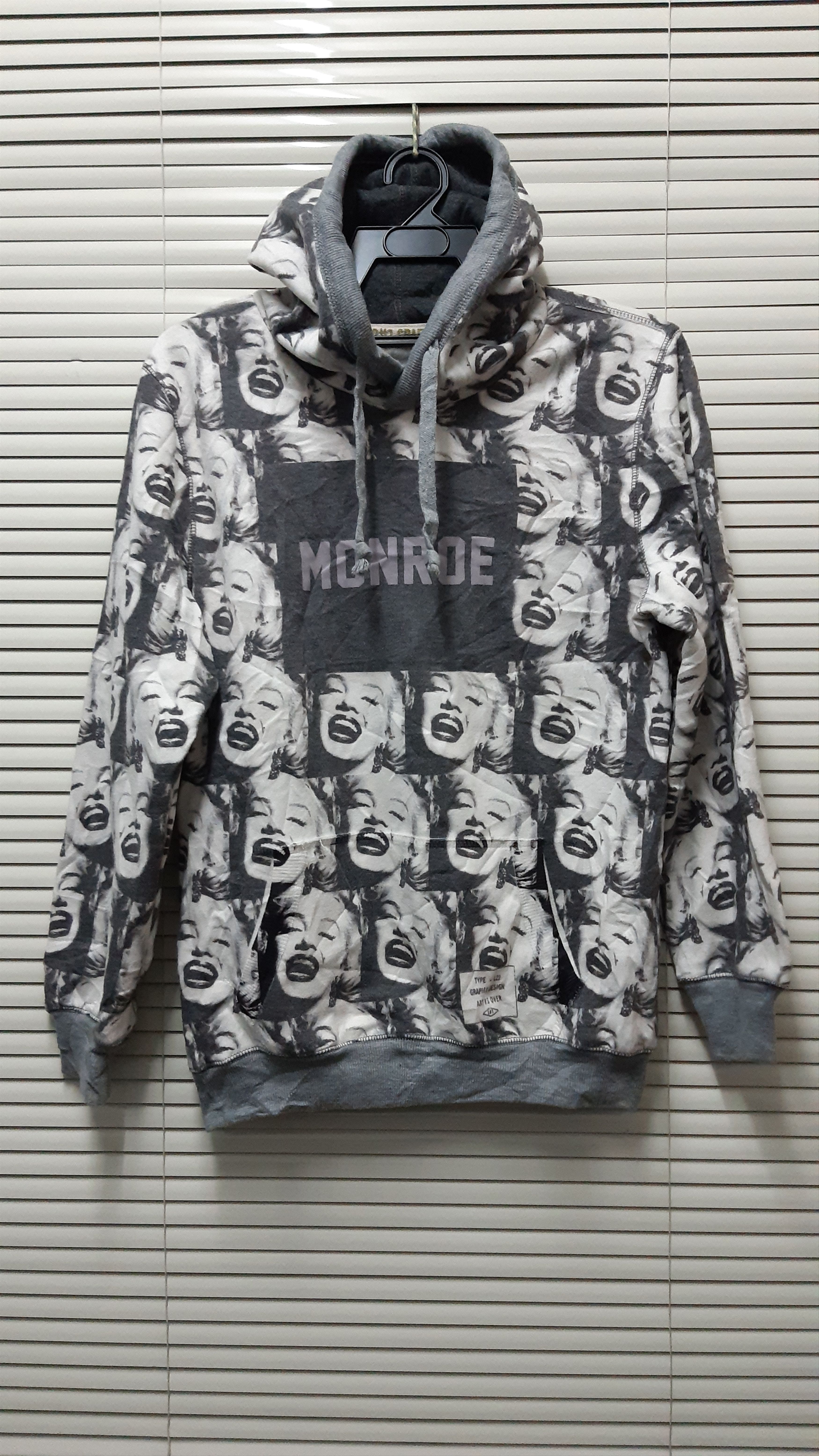 Japanese Brand VINTAGE MARILYN MONROE FULL PRINT PULLOVER HOODIES Size US M / EU 48-50 / 2 - 1 Thumbnail