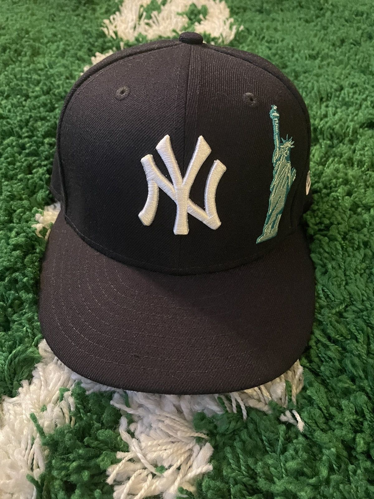 New Era Statue of Liberty Fitted Hat 7 1/4 | Grailed