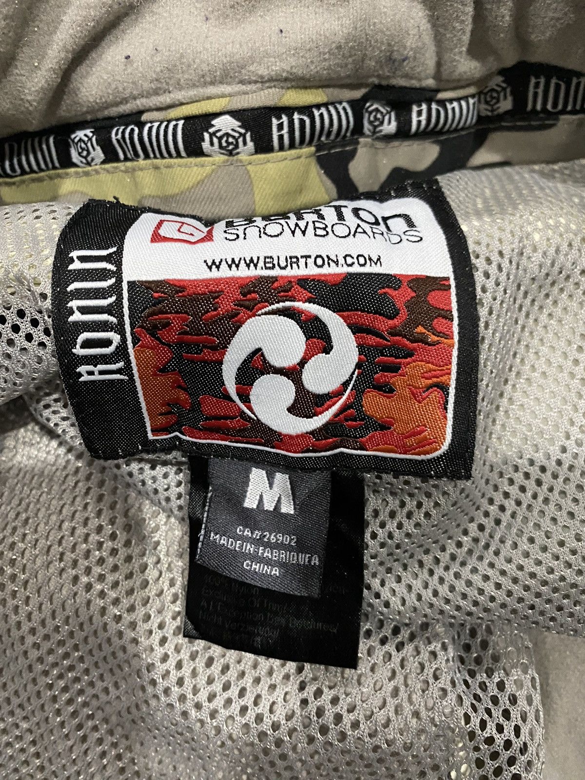 Burton BURTON SNOWBOARDS RONIN CAMOUFLAGED DESIGN Size US 36 / EU 52 - 4 Thumbnail