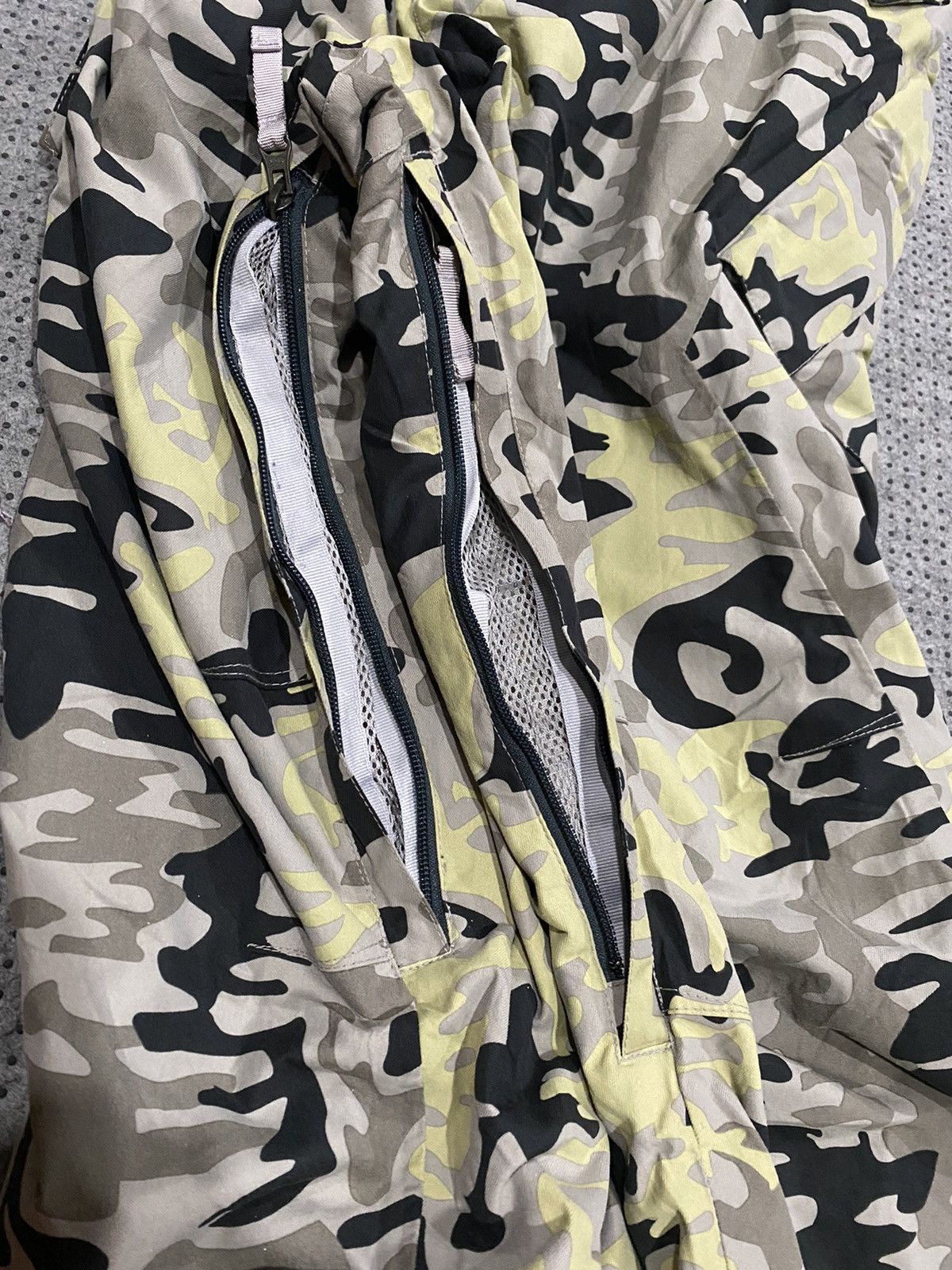 Burton BURTON SNOWBOARDS RONIN CAMOUFLAGED DESIGN Size US 36 / EU 52 - 6 Thumbnail