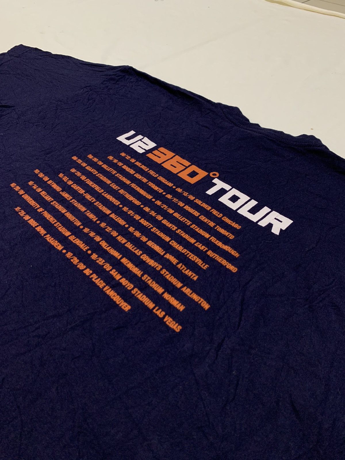 Band Tees U2 360 WORLD TOUR SHIRT 2008 Size US XL / EU 56 / 4 - 8 Thumbnail