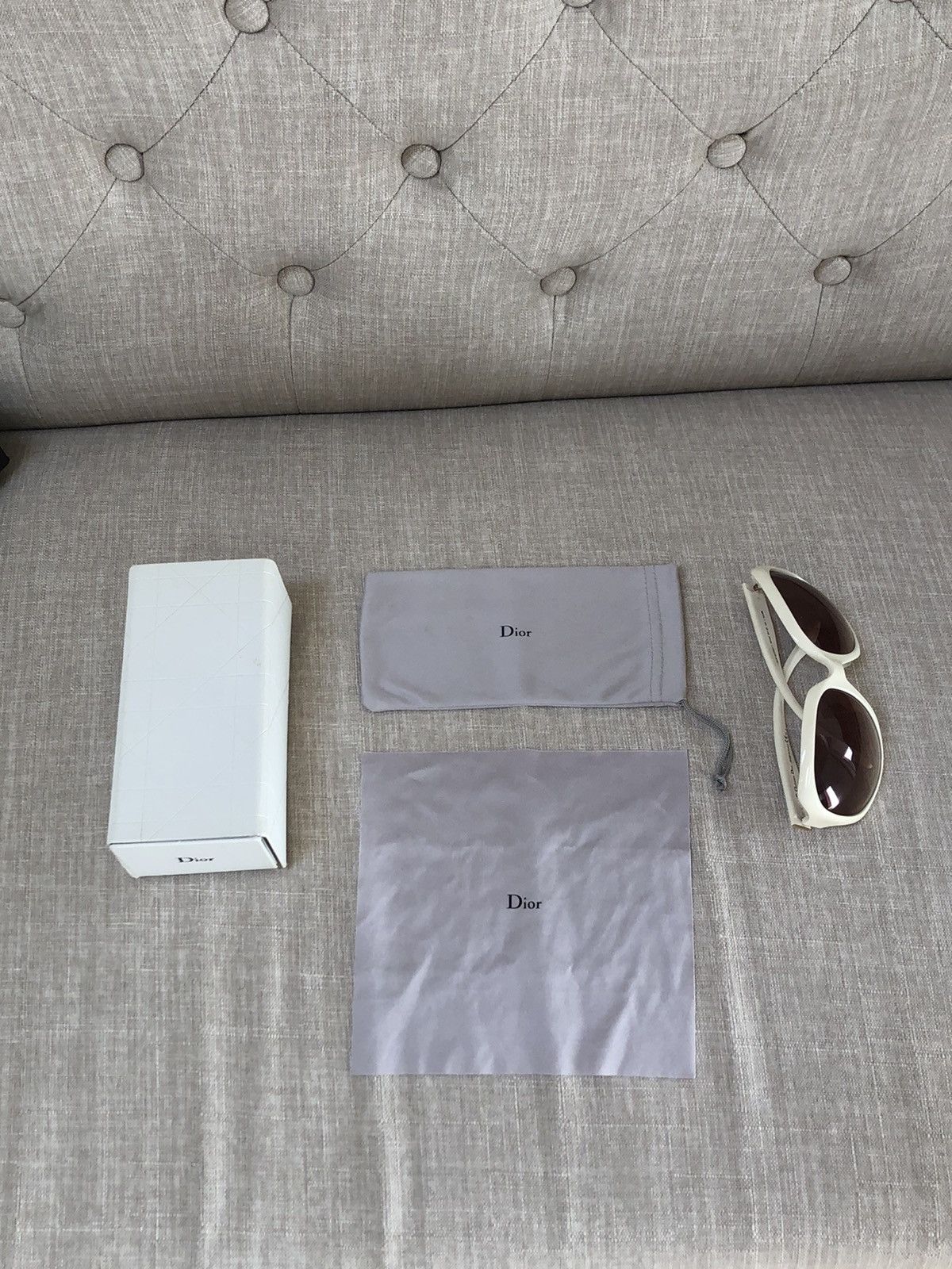 Dior vintage oversized Christian Dior glossy 1 cream sunglasses Size ONE SIZE - 4 Thumbnail