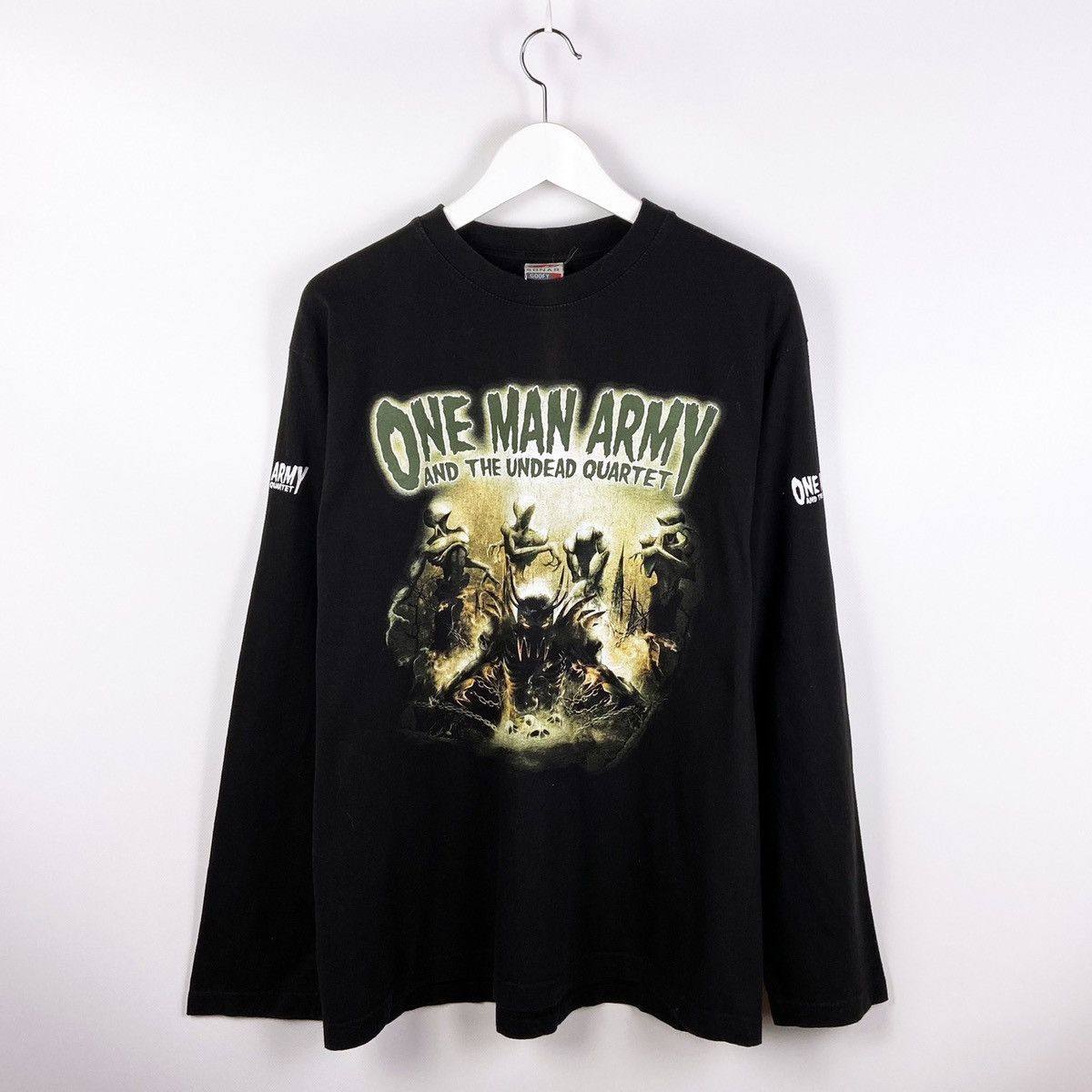 Vintage Rare One Man army and the undead quartet longsleev