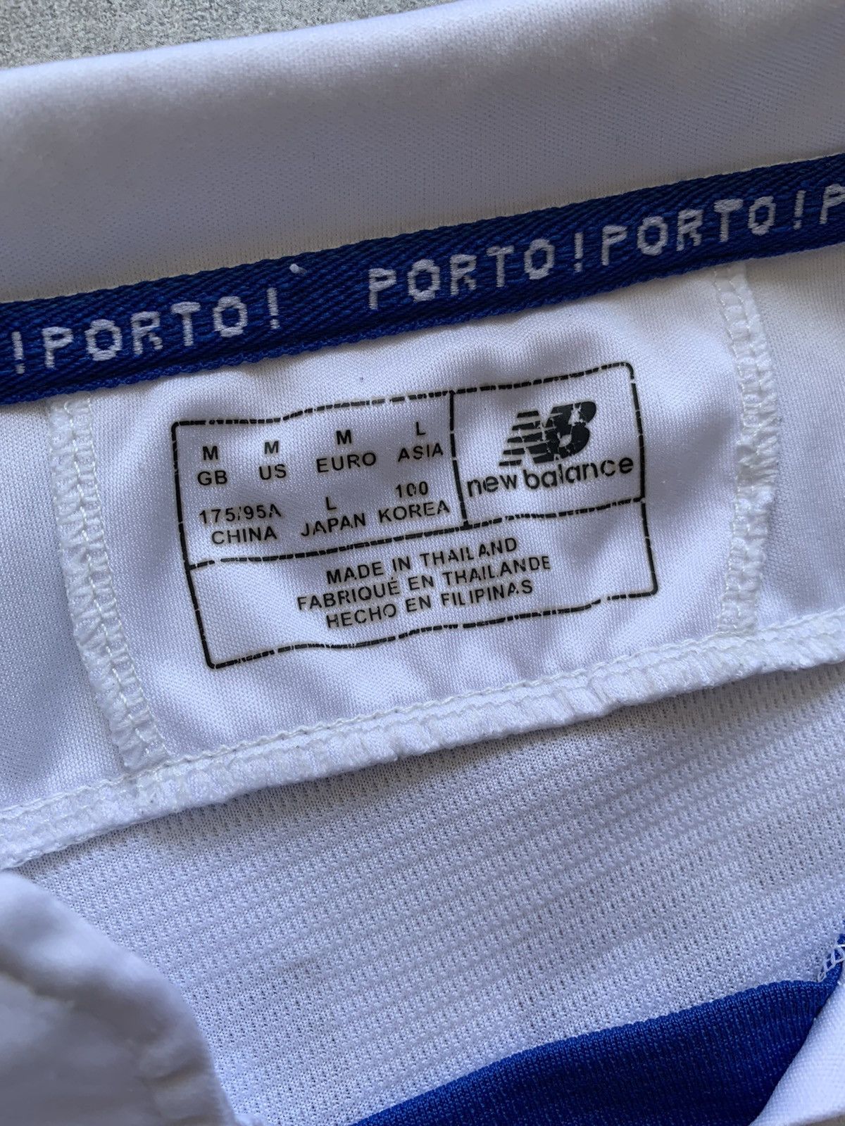 Other New balance Fc porto soccer jersey Size US M / EU 48-50 / 2 - 4 Thumbnail