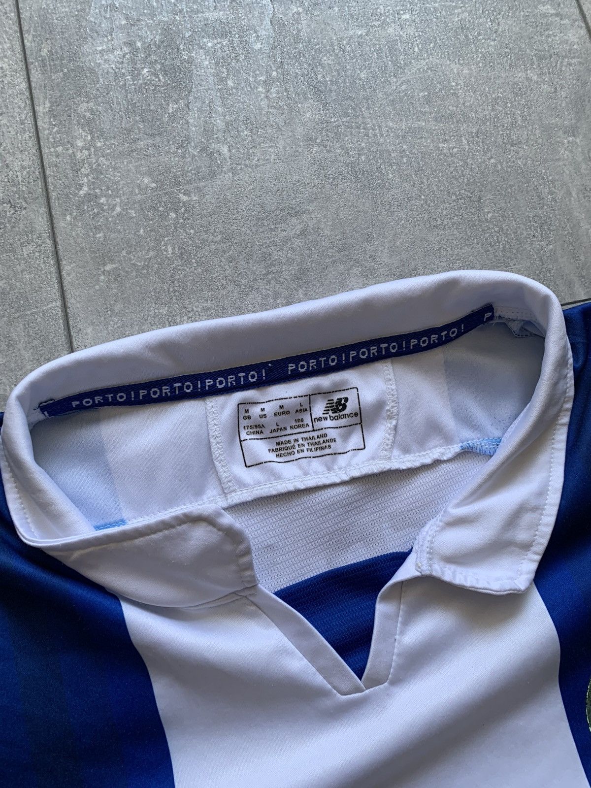 Other New balance Fc porto soccer jersey Size US M / EU 48-50 / 2 - 3 Thumbnail