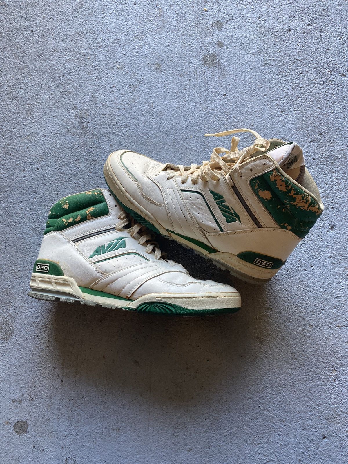 Vintage 1980s Avia 850 Basketball Collectable Sneakers