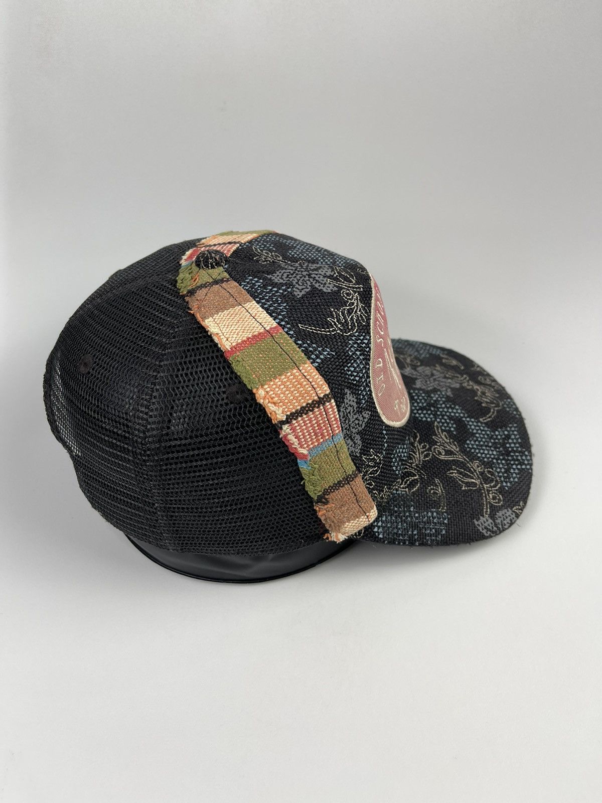 Hat Club Art design trucker Hat Size ONE SIZE - 4 Thumbnail