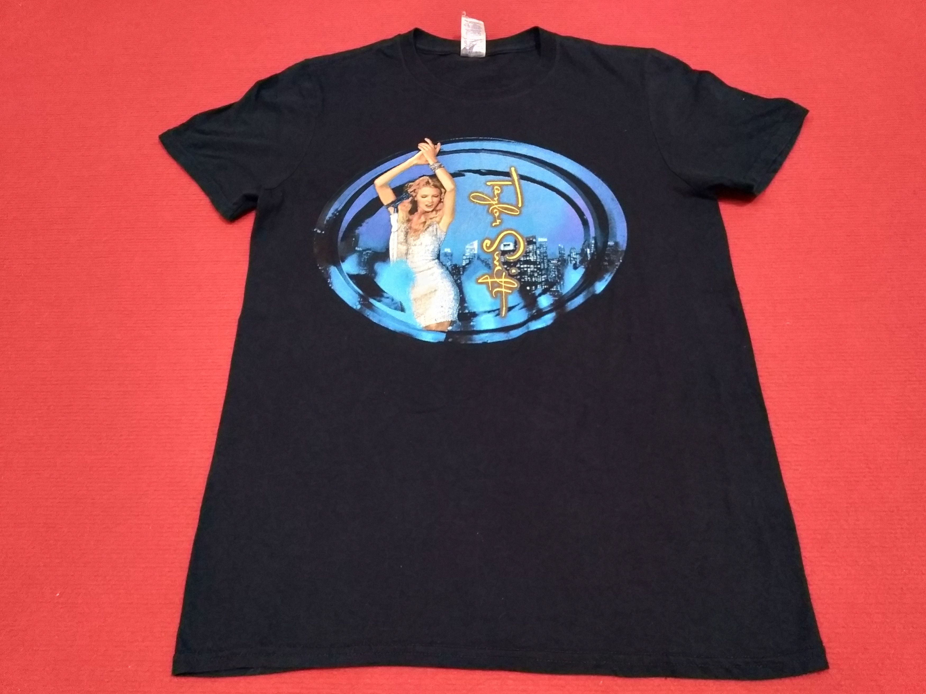 Band Tees × Vintage Vintage Taylor swift singer t shirt Size US S / EU 44-46 / 1 - 5 Thumbnail