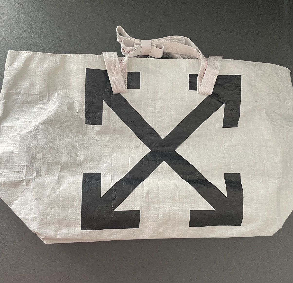 Off-White Brand NEW XL Super Limited Edition Runway Logo Tote Bag Size ONE SIZE - 14 Thumbnail