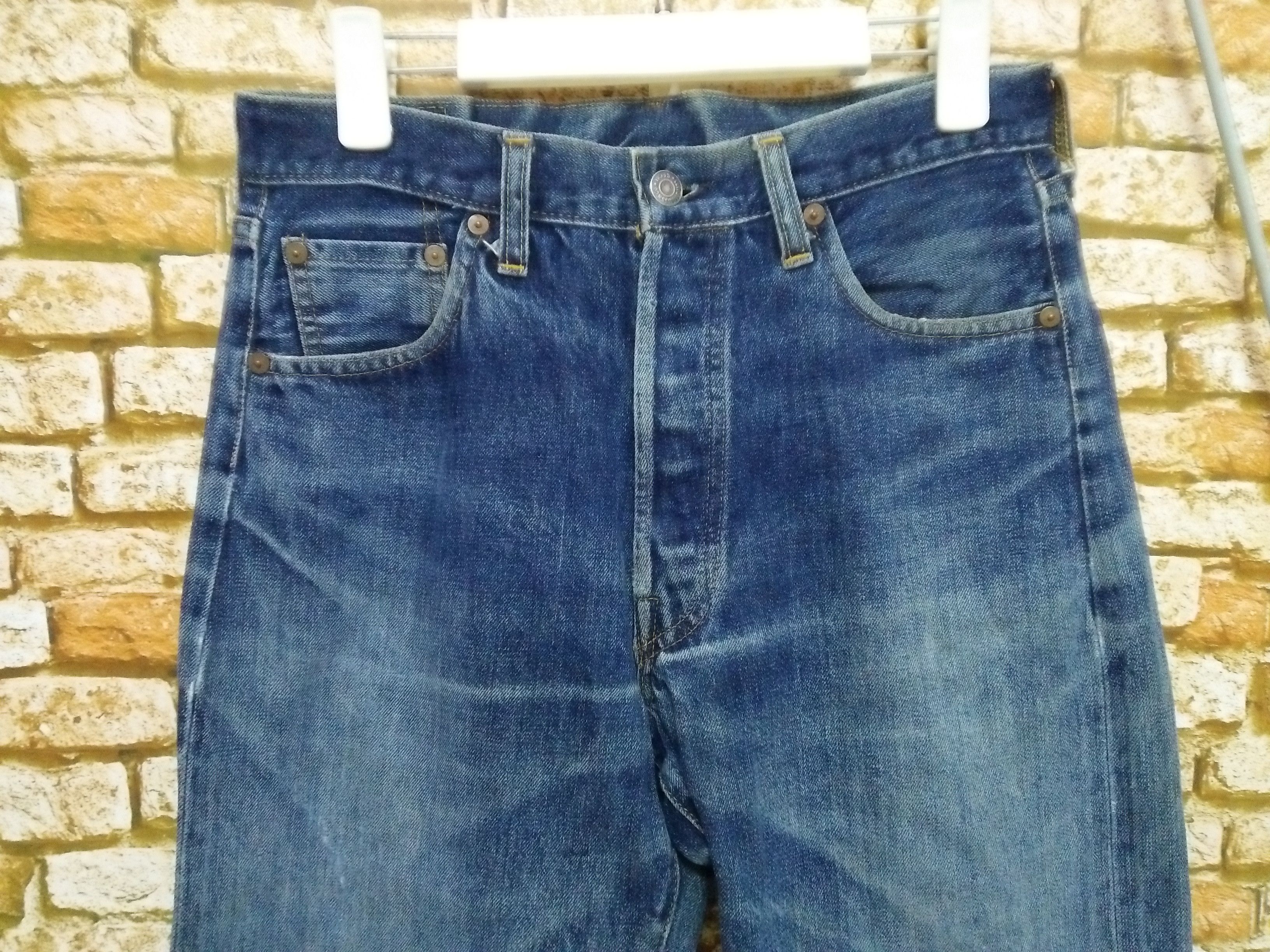 Levi's 90s LEVIS 501XX DENIM SELVEDGE 555 USA BIG 'E' (B132) Size US 29 - 2 Thumbnail