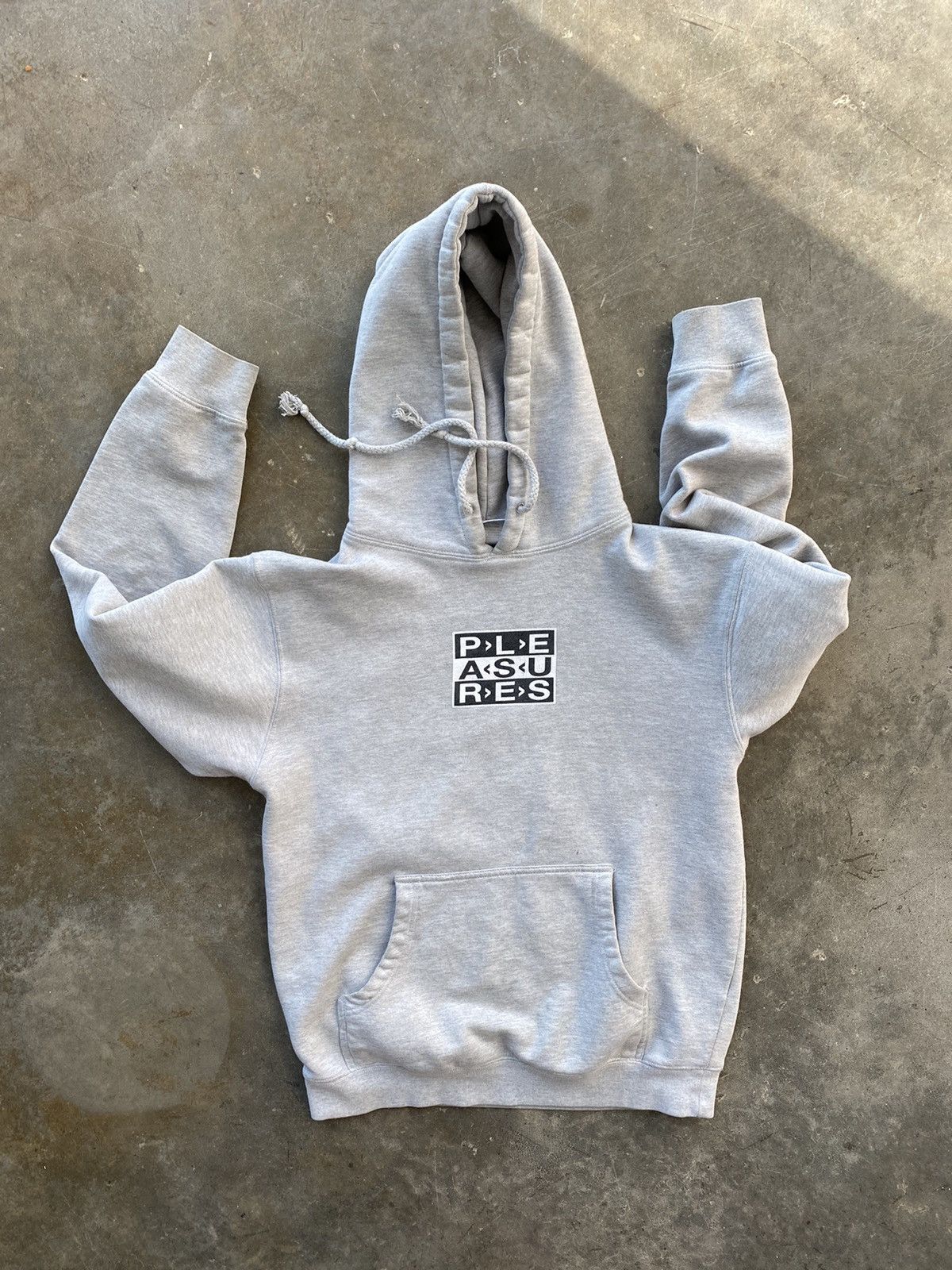 Pleasures Pleasures Sub Pop Records Grey Logo Hoodie Small ❄️ Gun 666 Size US S / EU 44-46 / 1 - 3 Thumbnail