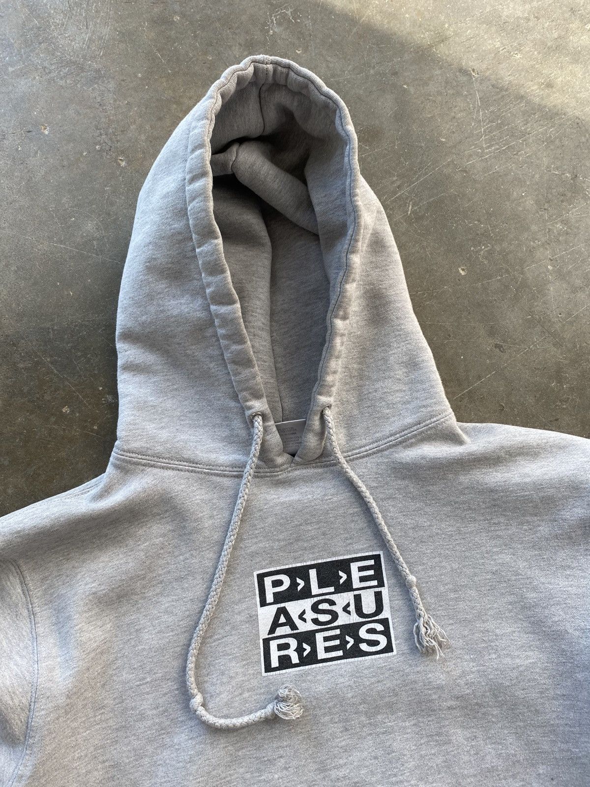 Pleasures Pleasures Sub Pop Records Grey Logo Hoodie Small ❄️ Gun 666 Size US S / EU 44-46 / 1 - 4 Thumbnail
