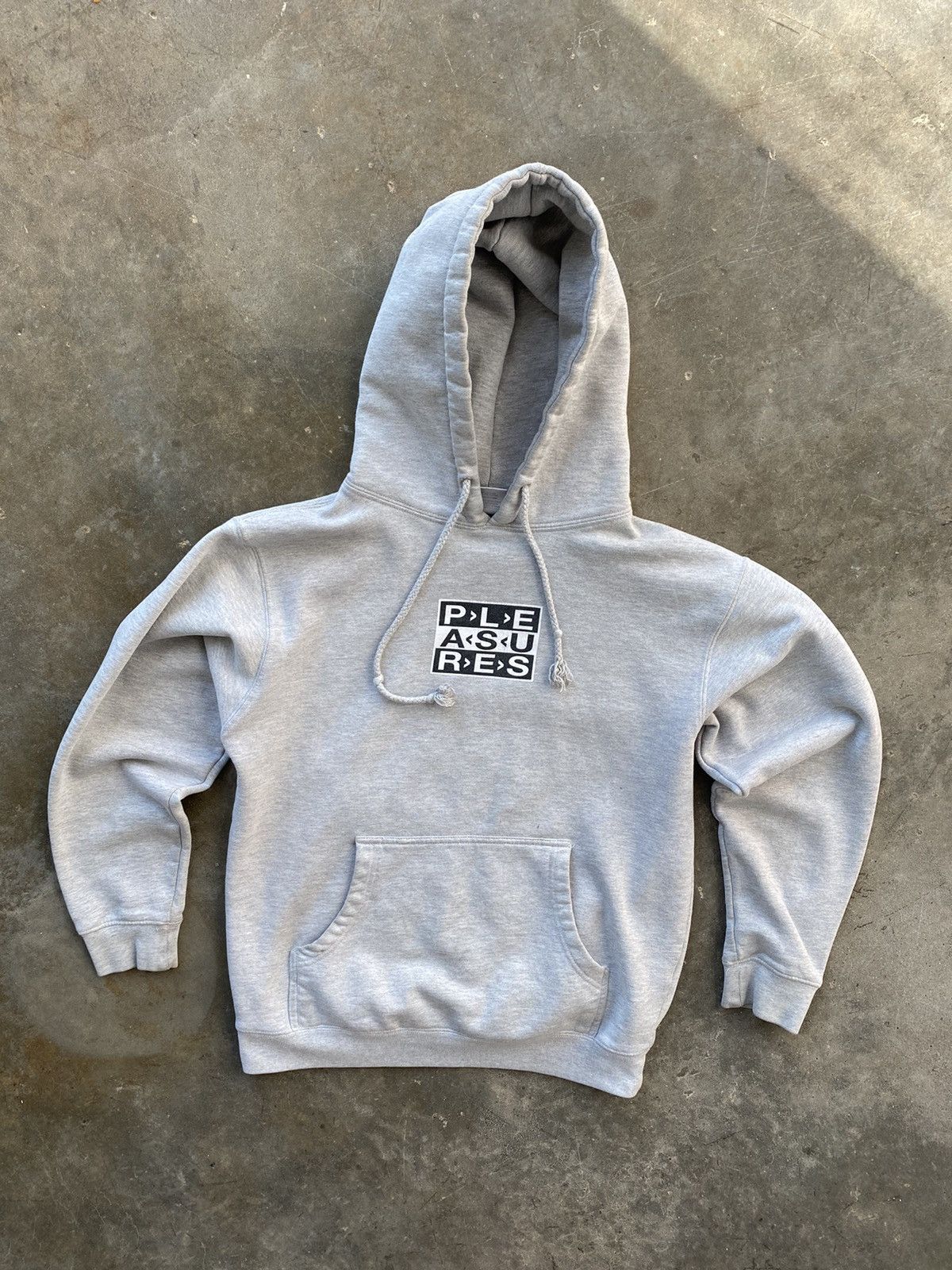 Pleasures Pleasures Sub Pop Records Grey Logo Hoodie Small ❄️ Gun 666 Size US S / EU 44-46 / 1 - 5 Thumbnail