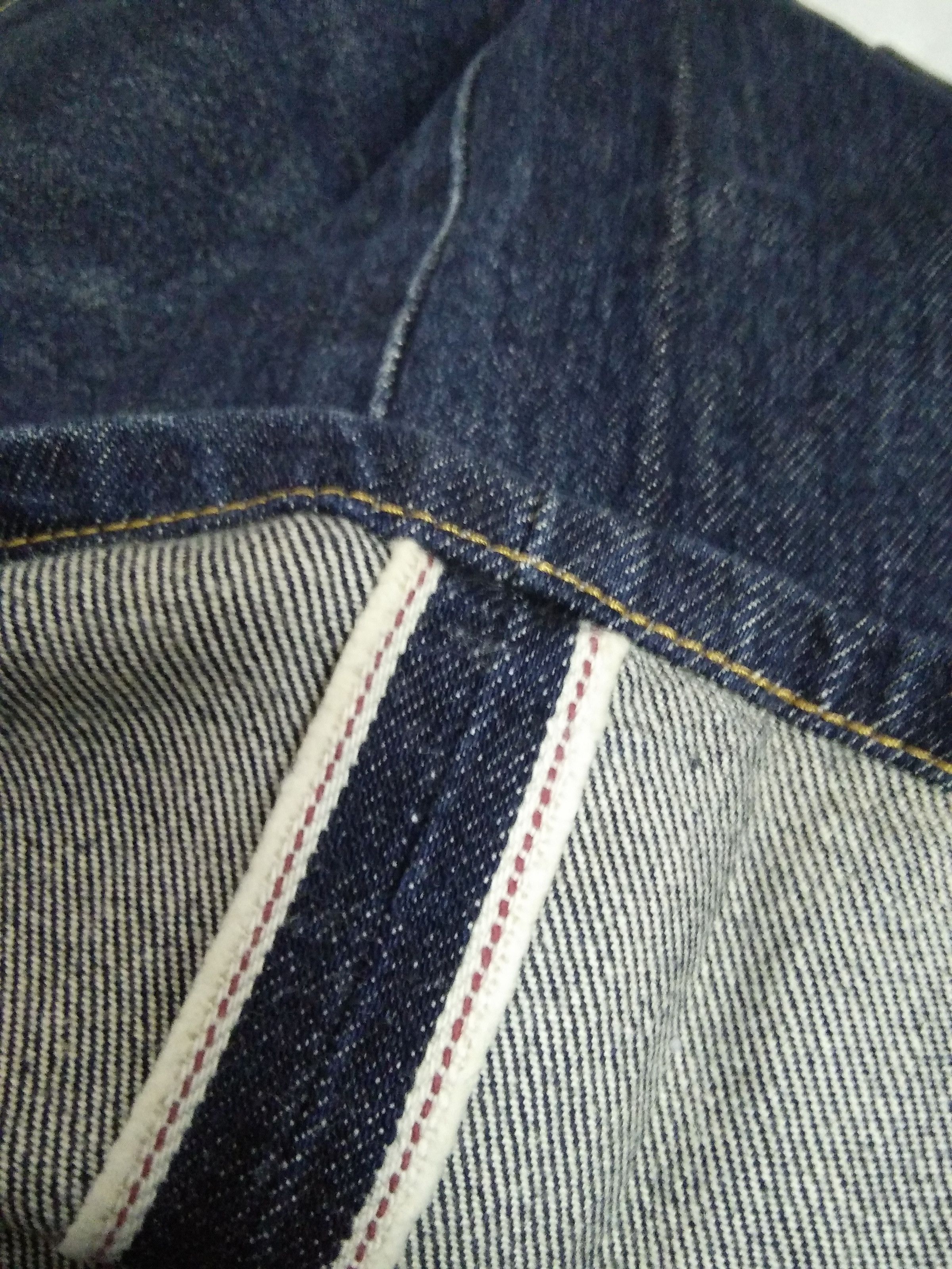 Levi's × Vintage LEVIS 501 JEANS SELVEDGE SINGLE R BUTTON 524 (527) Size US 30 / EU 46 - 4 Thumbnail