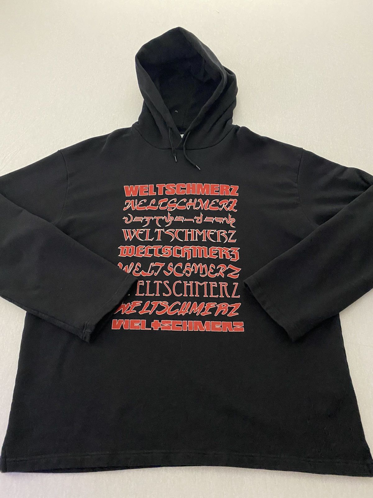 VETEMENTS Weltschmerz  Hoodie