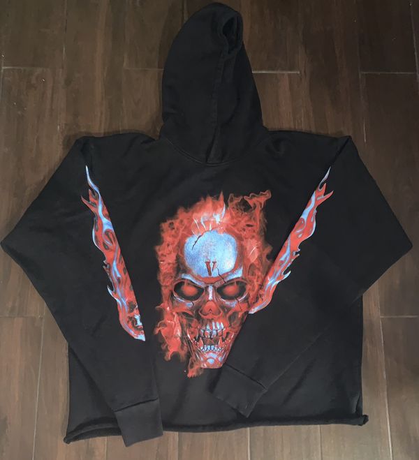 Vlone shocker best sale skull hoodie