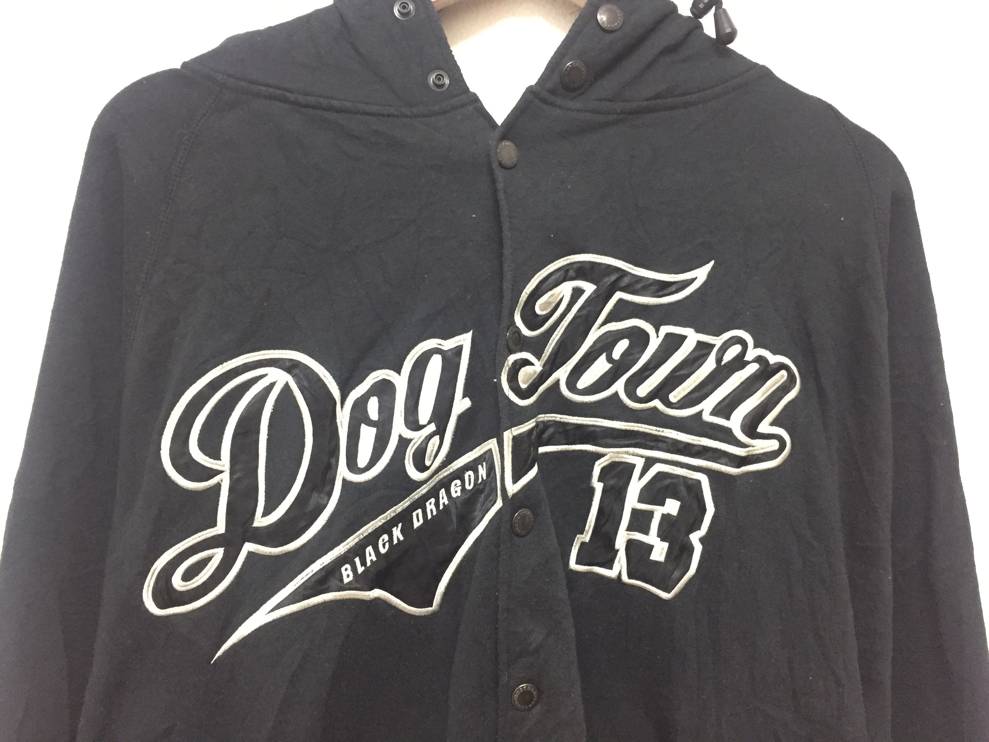 Dogtown 2000s Black Dragon Snap button fur hoodie Size US XL / EU 56 / 4 - 9 Thumbnail