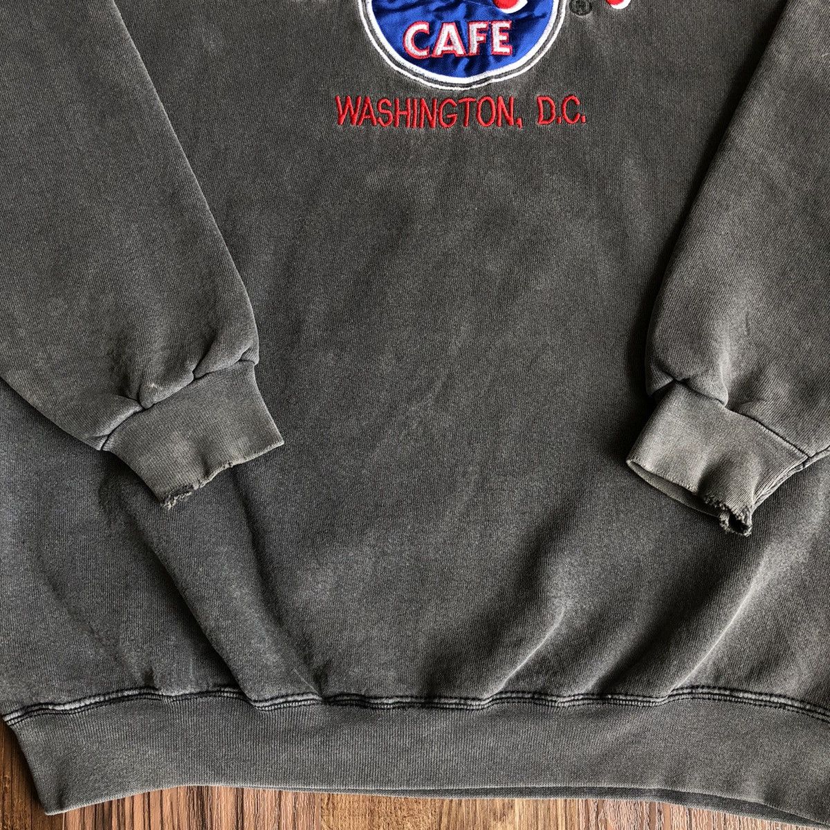 Hard Rock Cafe × Vintage Vintage Distressed Hard Rock Cafe Washington DC Sweatshirt Size US L / EU 52-54 / 3 - 2 Thumbnail