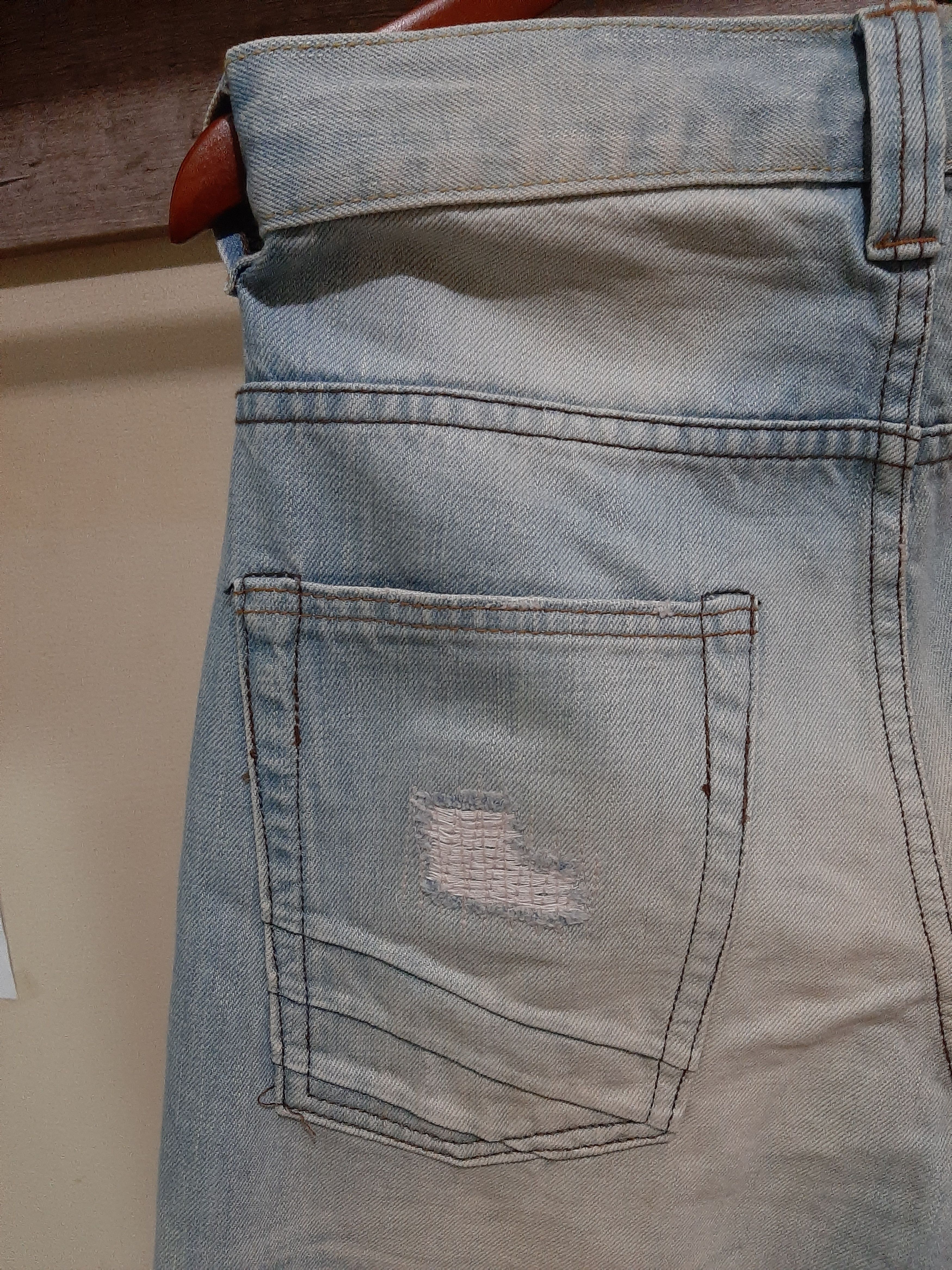 Japan Blue JAPAN BLUE LOT JB1001 SELVEDGE DISTRESSED LIGHT BLUE WASH Size US 32 / EU 48 - 8 Thumbnail