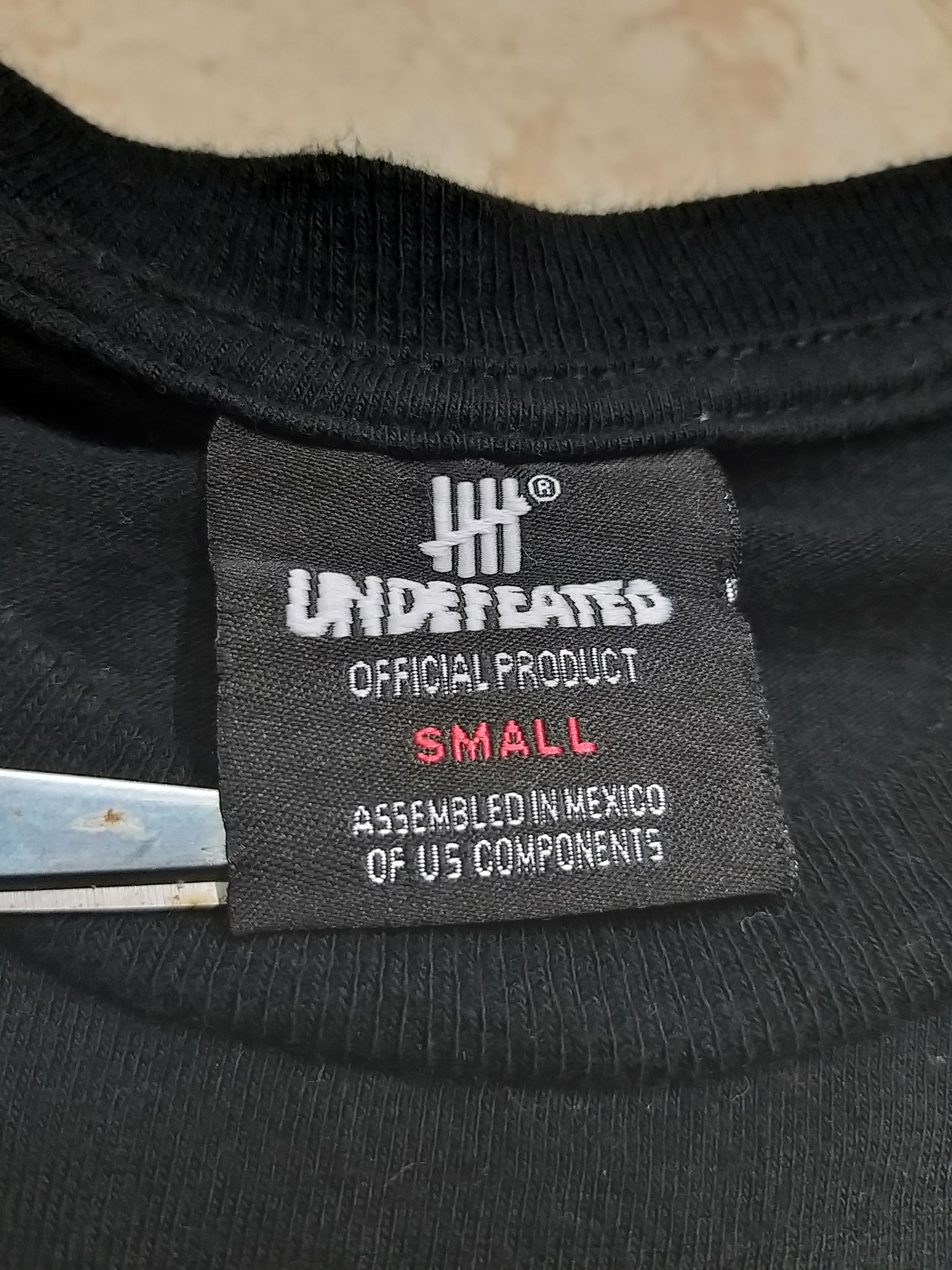Undefeated UNDEFEATED "WHO FxCK SHIT UP" T SHIRT Size US S / EU 44-46 / 1 - 12 Thumbnail