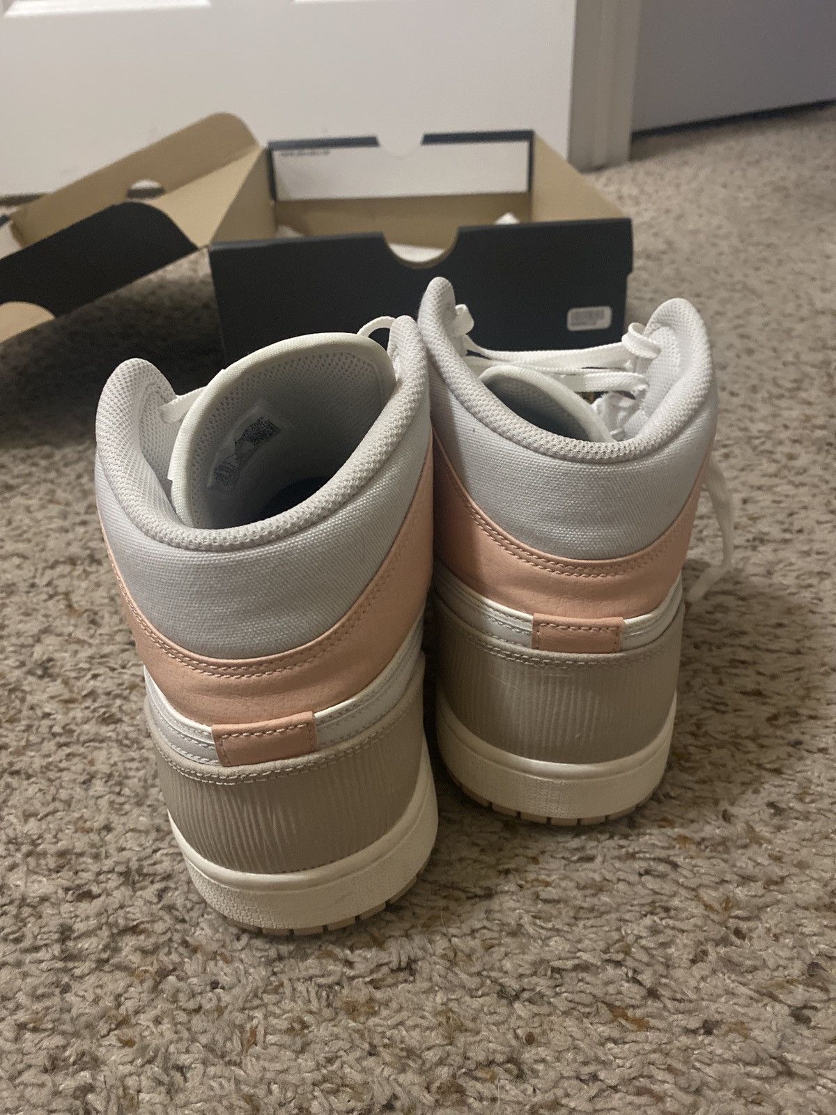Nike Milan Jordan 1 Mid Size US 11.5 / EU 44-45 - 4 Thumbnail