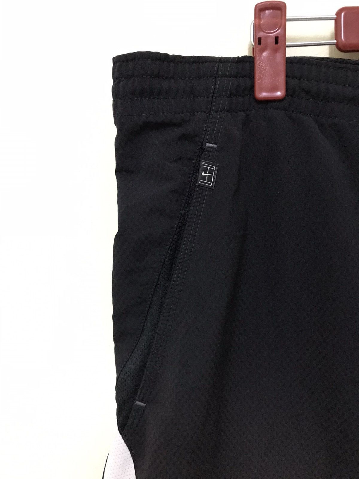 Nike × Nike ACG Vintage Nike Tennis Sportswear Shorts Size US 36 / EU 52 - 11 Thumbnail