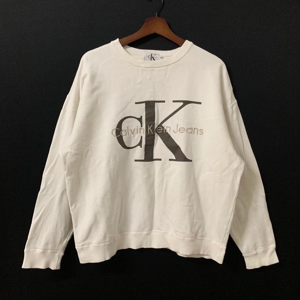 Calvin Klein Vintage Calvin Klein Big Logo Embroidery Spell Out Pullover Size US L / EU 52-54 / 3 - 1 Thumbnail