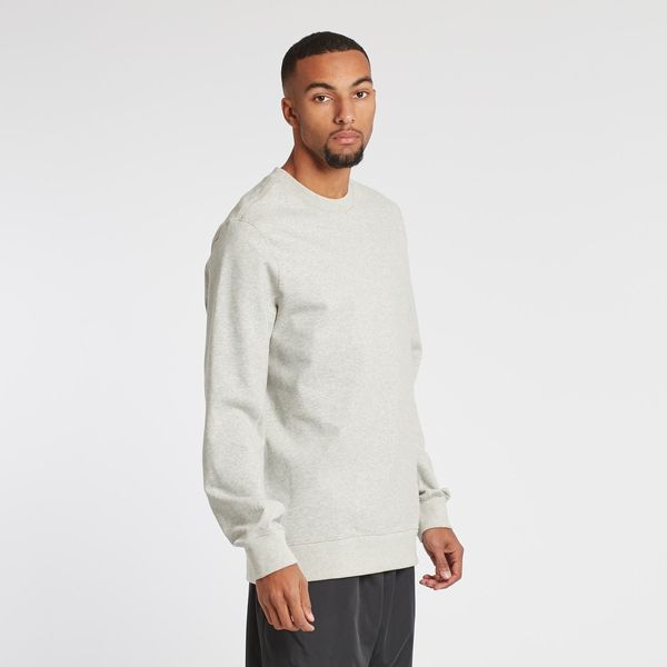 Nikelab best sale essential crewneck