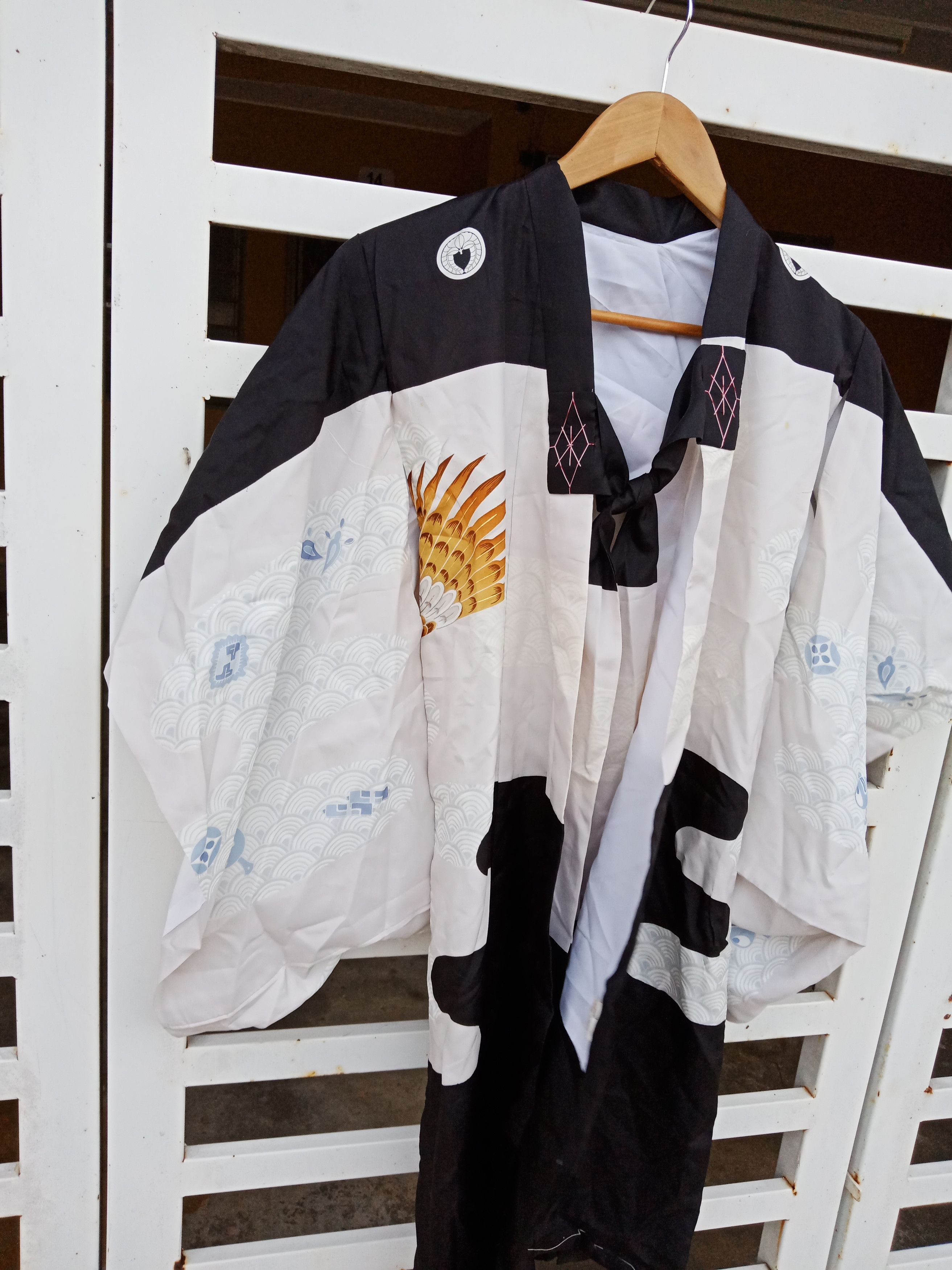 Japanese Brand Kimono Haori Silk Myth Dragon X Eagle Falcon Spell Out Size US S / EU 44-46 / 1 - 3 Thumbnail