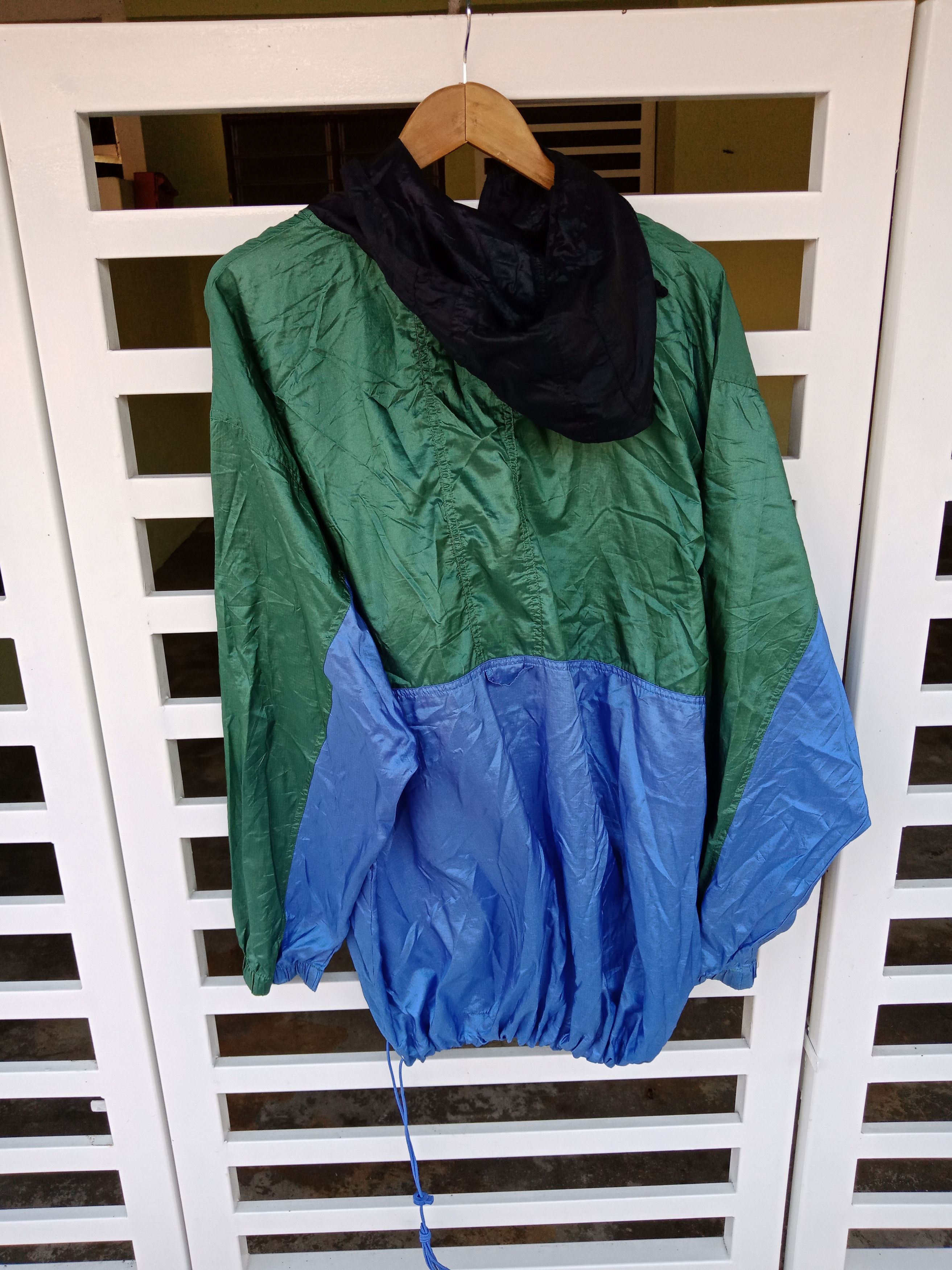 Nike Nike Tri-Tones Windbreaker Size US XL / EU 56 / 4 - 2 Thumbnail
