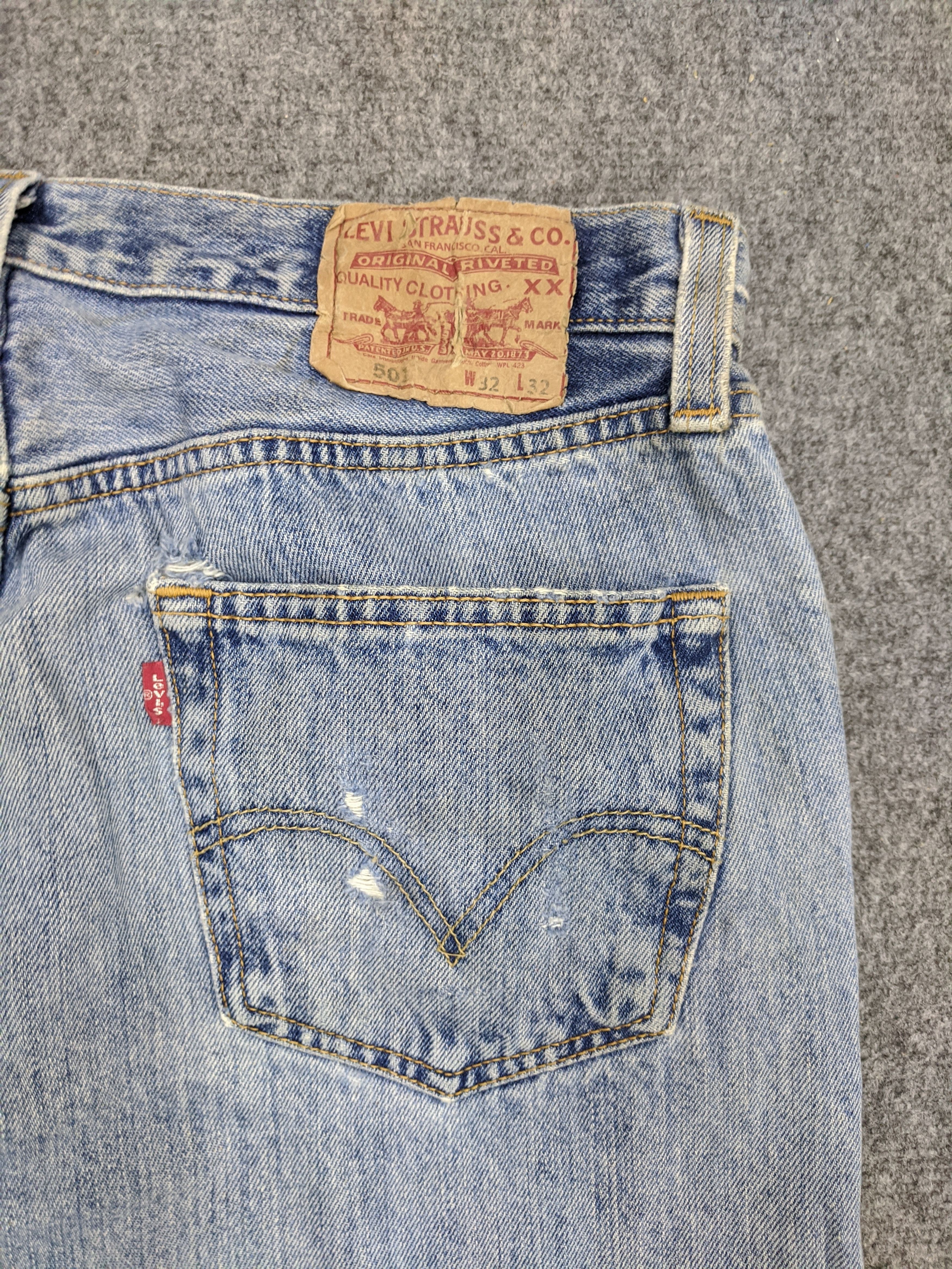 Levi's Vintage Levis 501 Jeans DP0677 Size US 35 - 16 Thumbnail