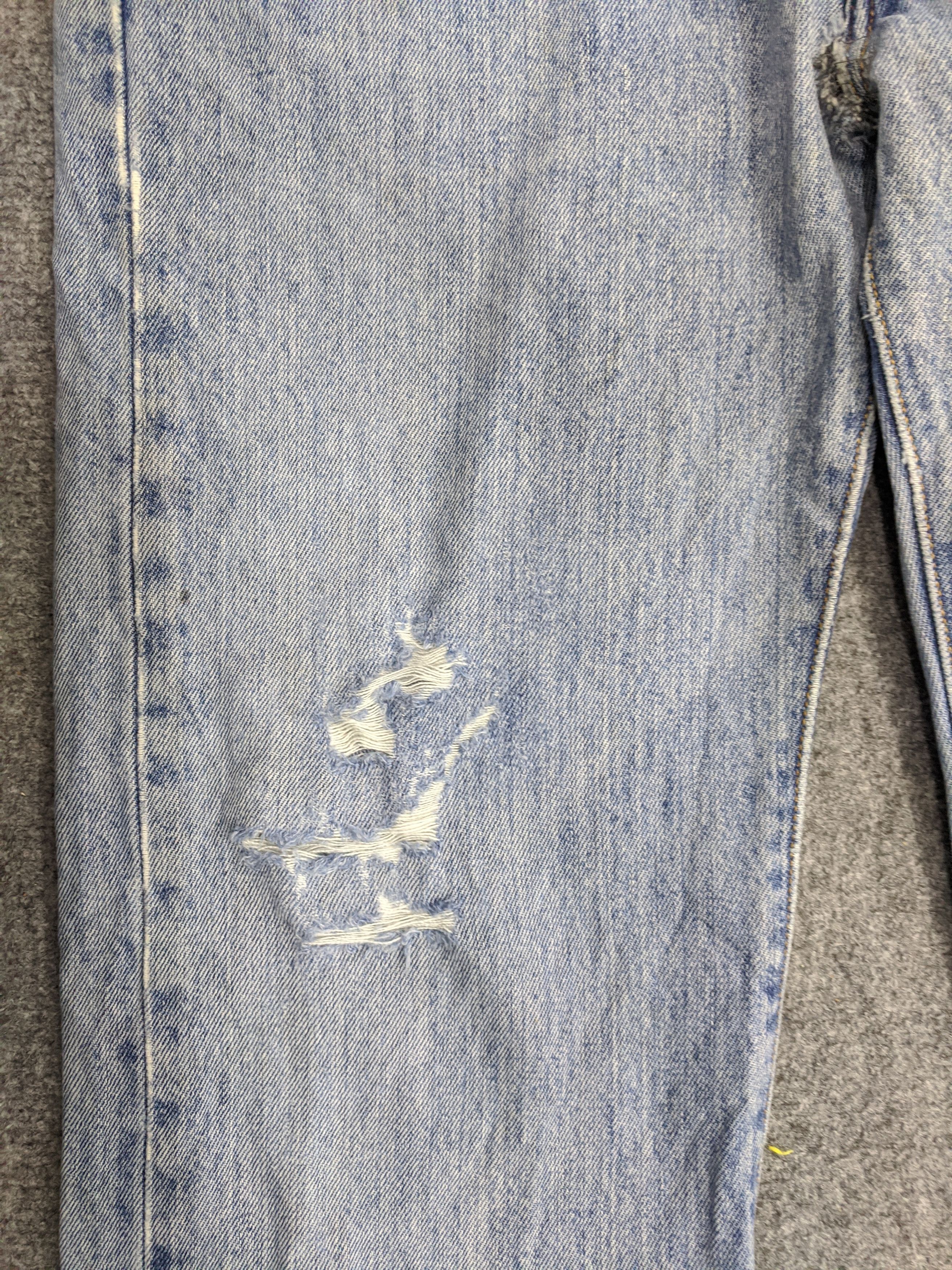 Levi's Vintage Levis 501 Jeans DP0677 Size US 35 - 14 Thumbnail