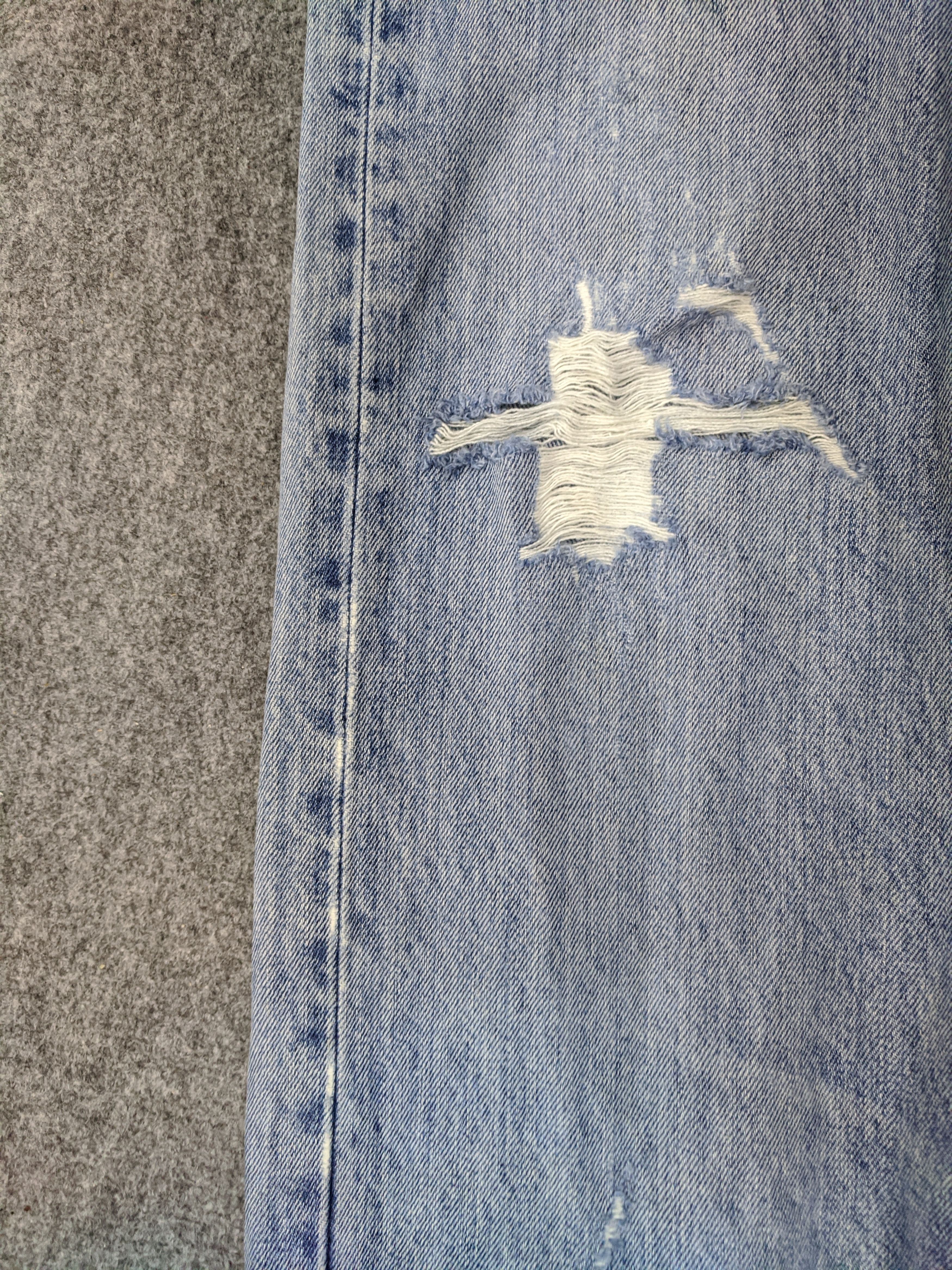Levi's Vintage Levis 501 Jeans DP0677 Size US 35 - 13 Thumbnail