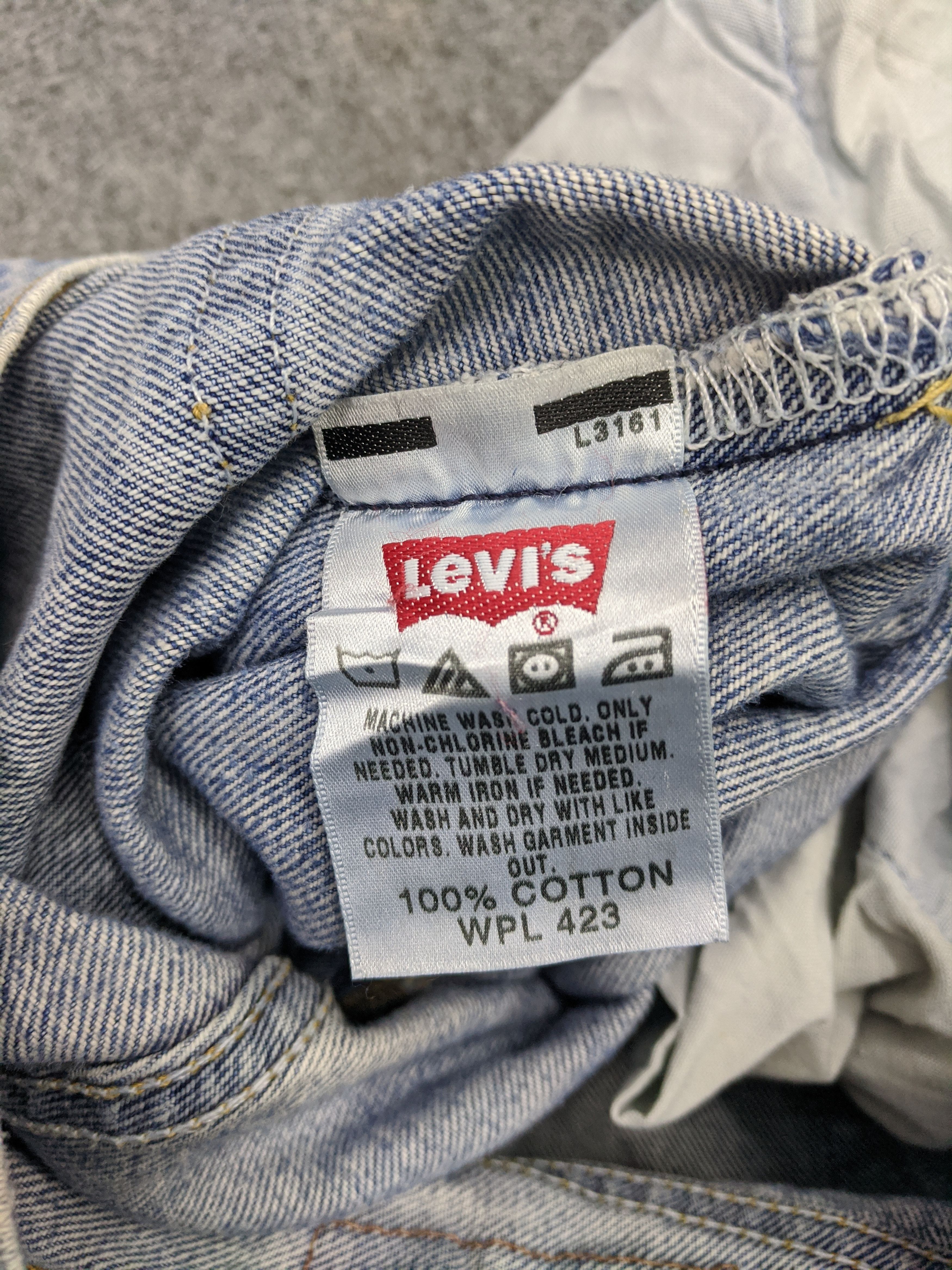 Levi's Vintage Levis 501 Jeans DP0677 Size US 35 - 20 Thumbnail