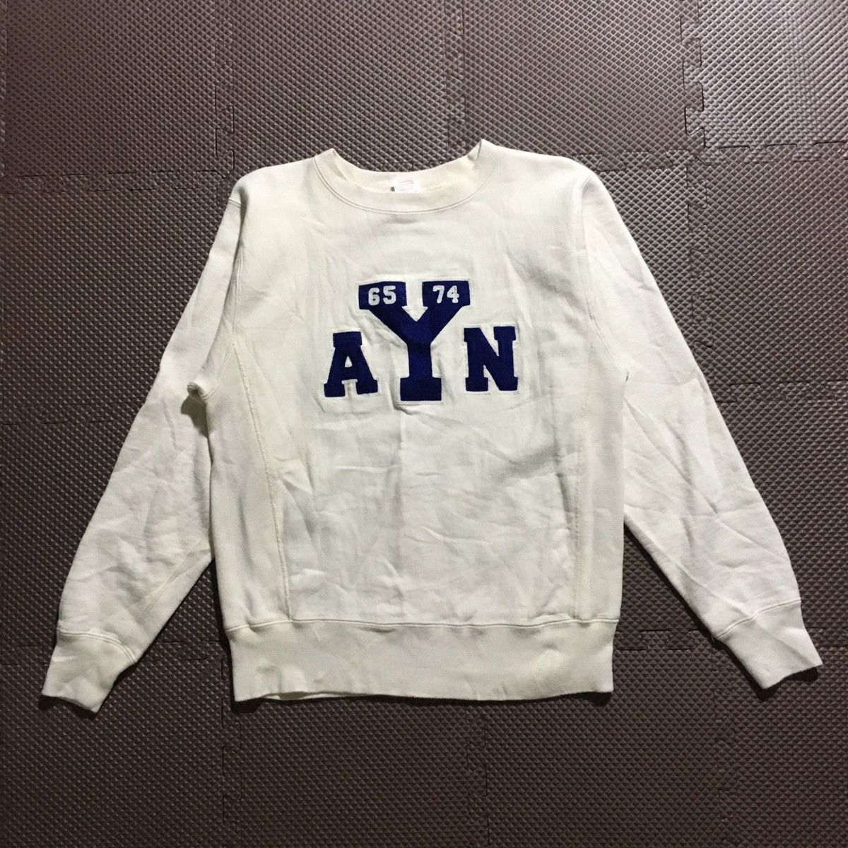 Toyo Enterprises embroidary sweatshirt Size US S / EU 44-46 / 1 - 1 Thumbnail