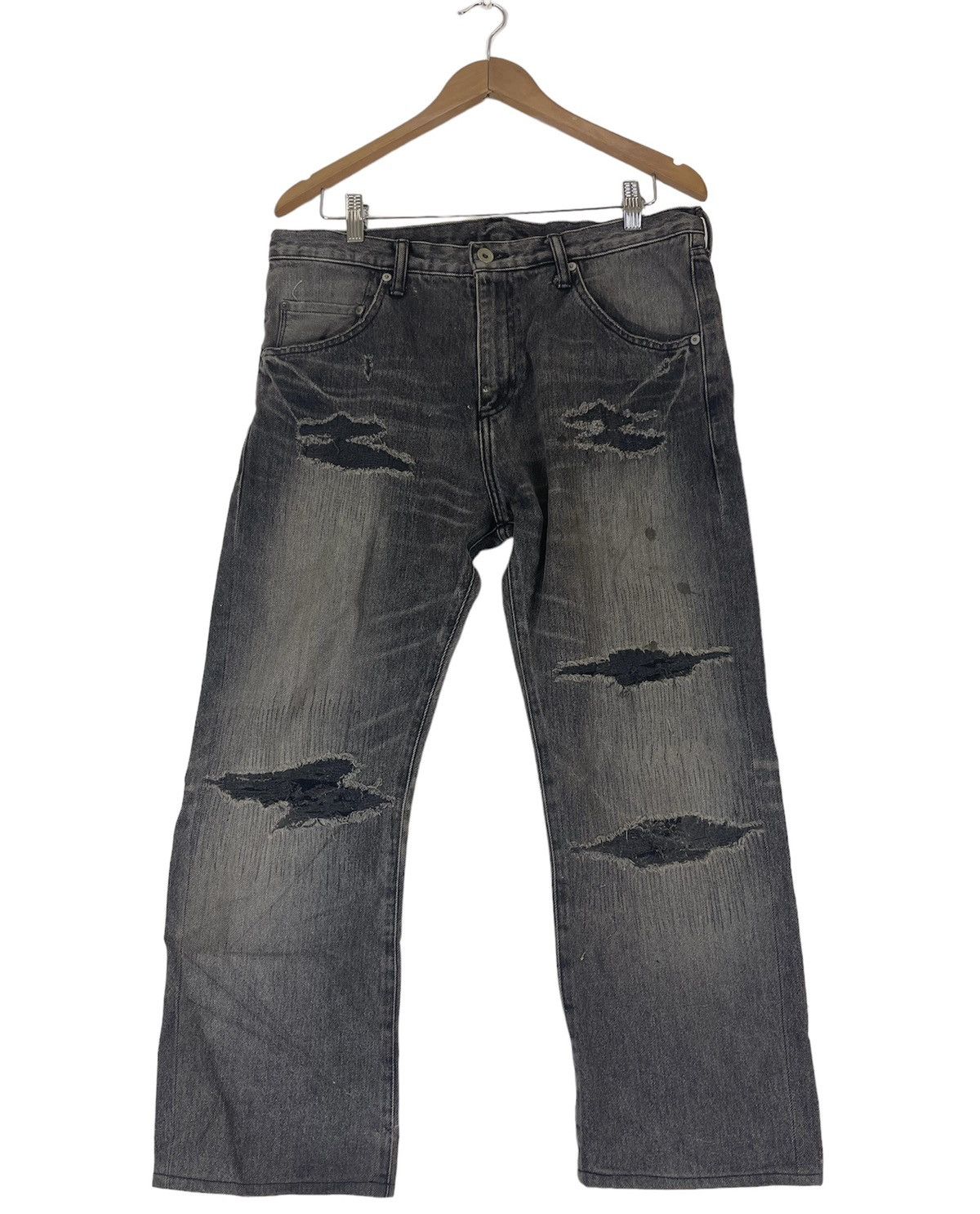Japanese Brand ✈️🔥VICTIM DISTRESSED DENIM JEANS🔥✈️ Size US 35 - 1 Thumbnail