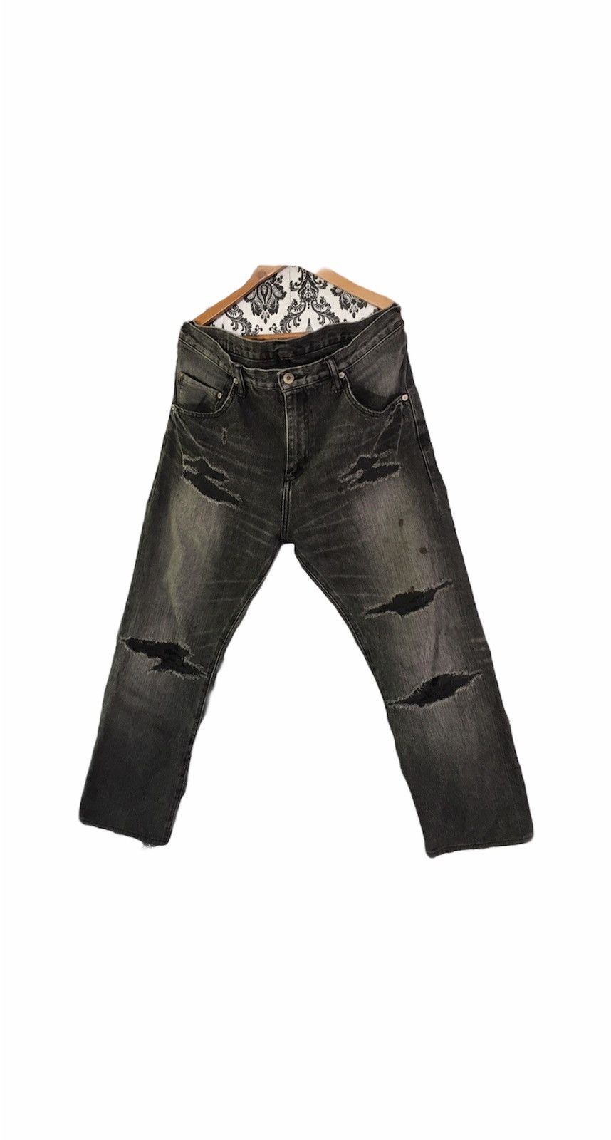 Japanese Brand ✈️🔥VICTIM DISTRESSED DENIM JEANS🔥✈️ Size US 35 - 7 Thumbnail