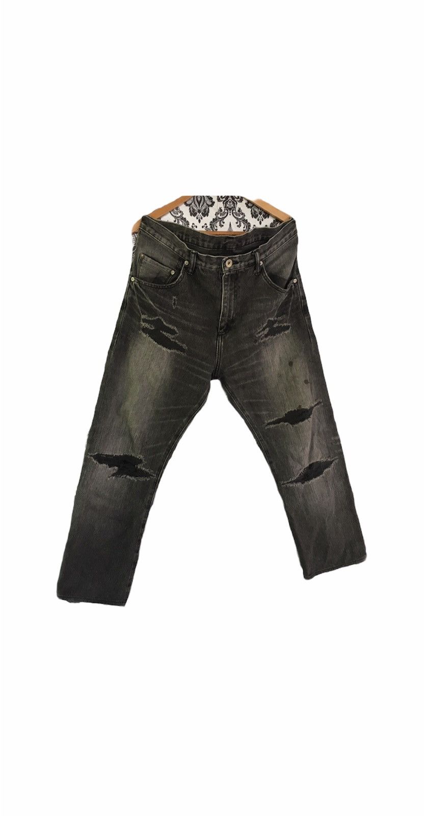 Japanese Brand ✈️🔥VICTIM DISTRESSED DENIM JEANS🔥✈️ Size US 35 - 6 Thumbnail
