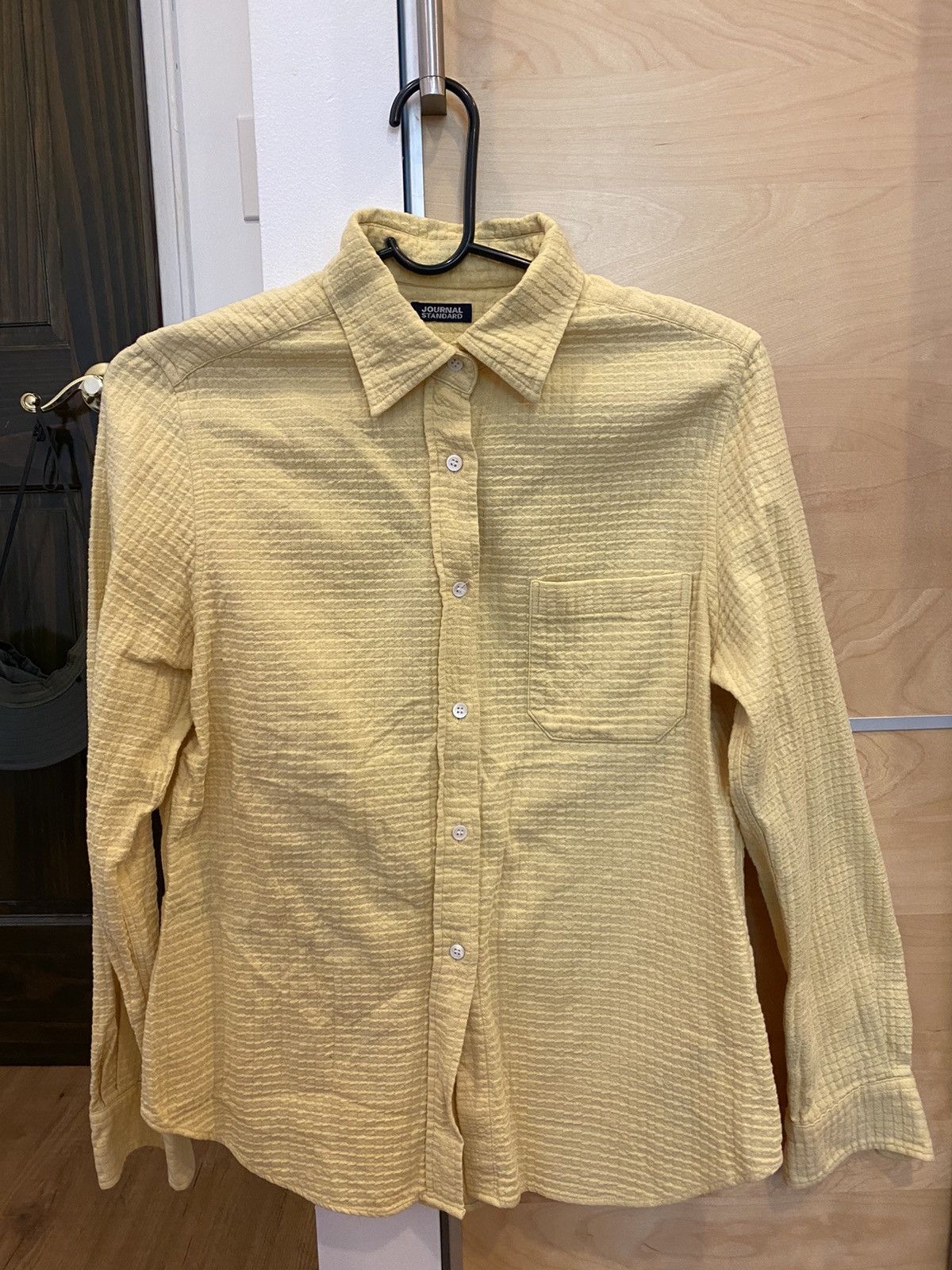 Journal Standard Journal Standard Yellow Button Up Size US XS / EU 42 / 0 - 1 Thumbnail