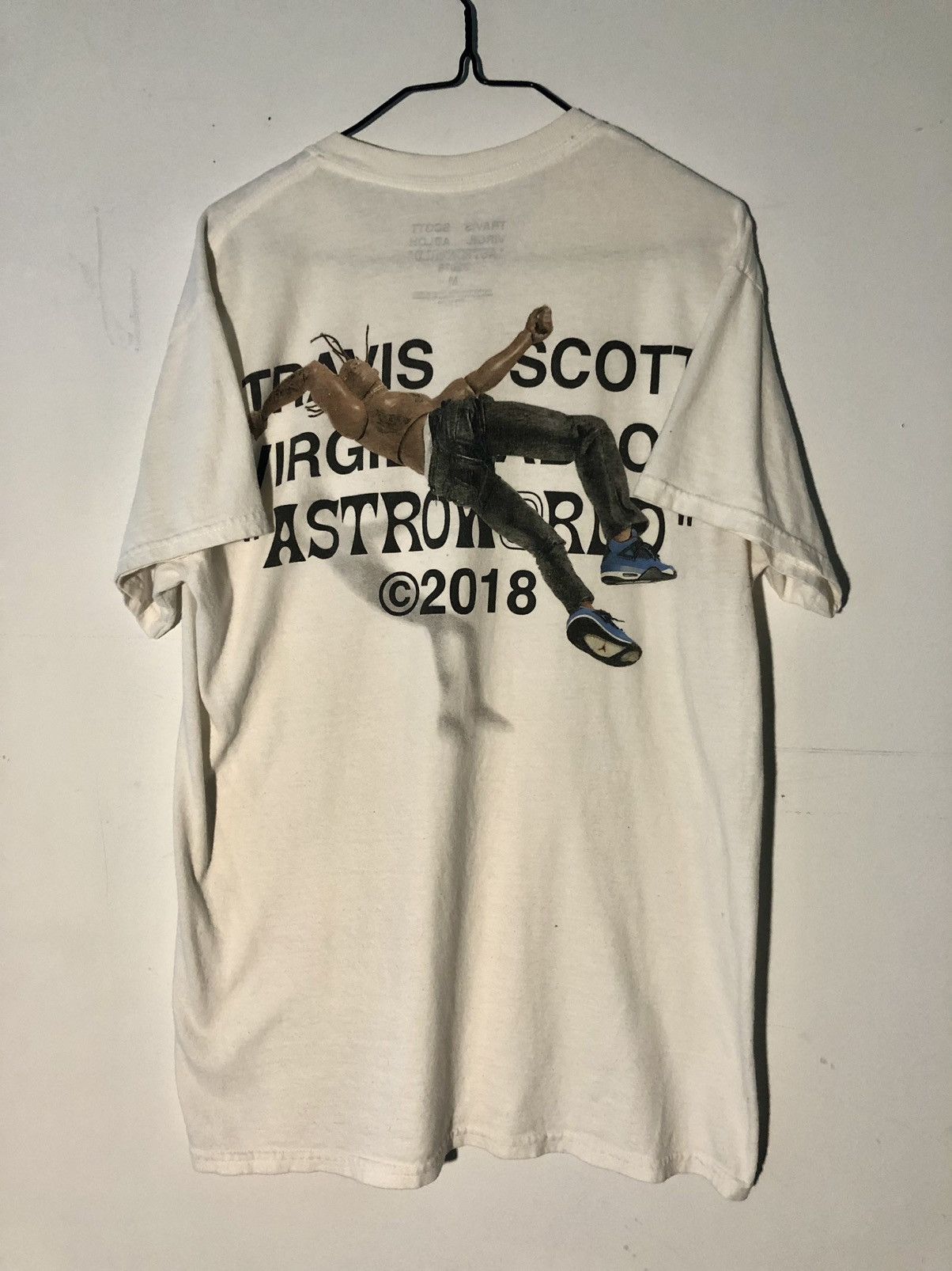 travis scott off white shoes