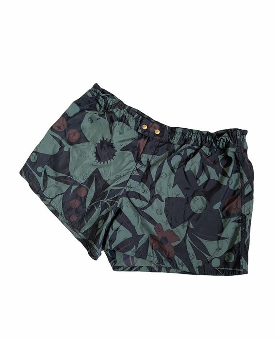 Authentic Louis Vuitton Men Shorts Size 40 (Large) S220