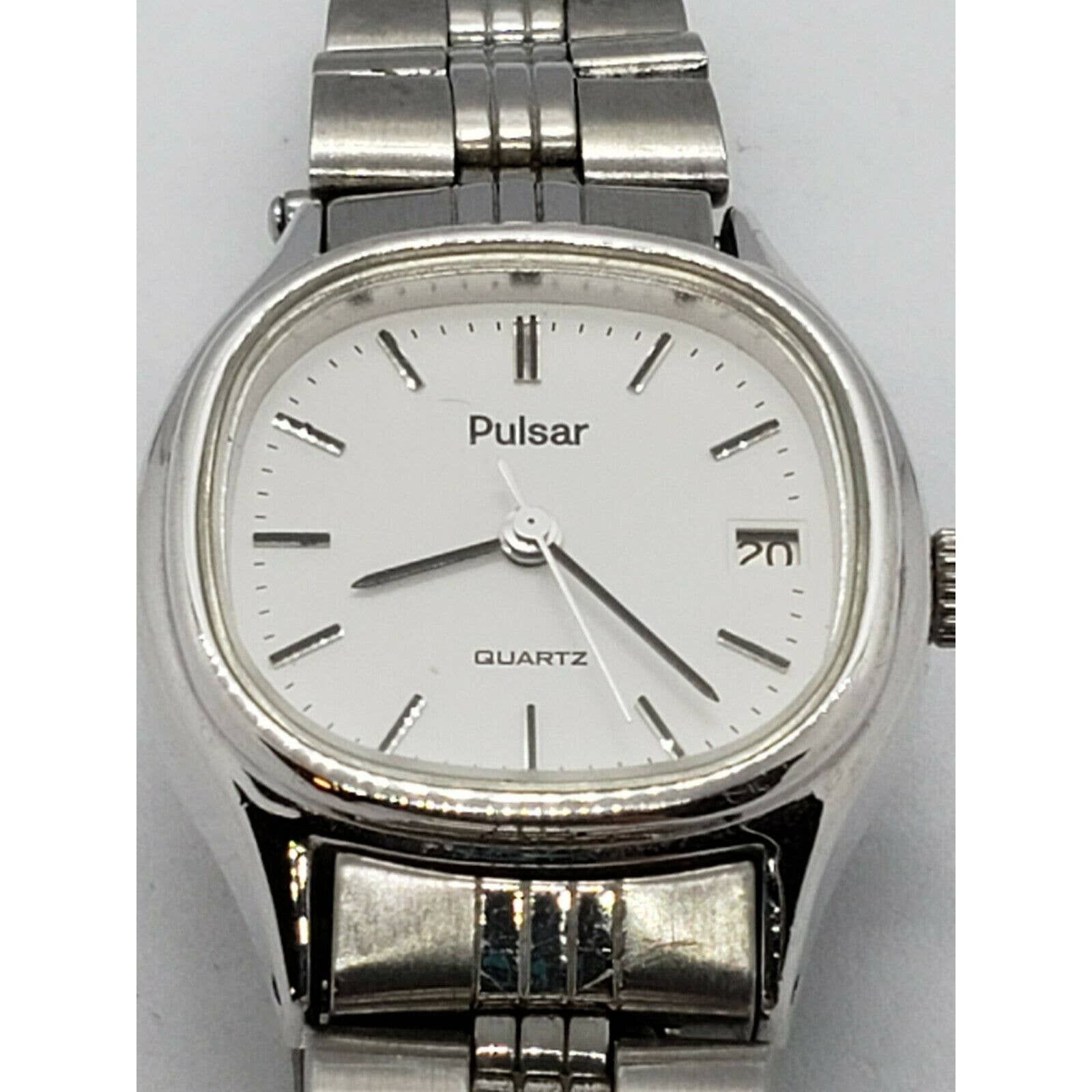 Vintage pulsar on sale quartz ladies watch